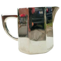 Recipiente para leche o café. British airways Metallia