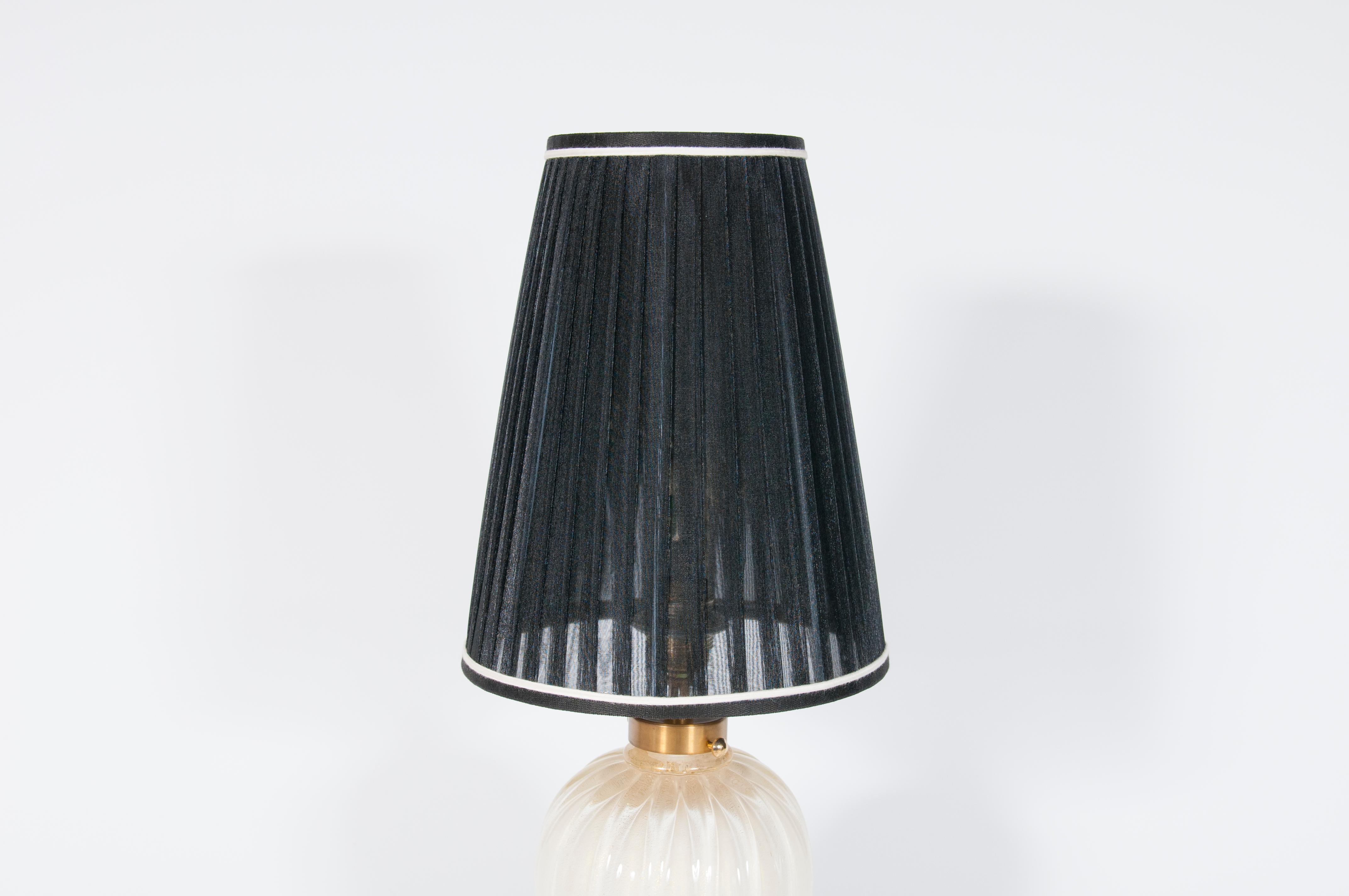 Mid-Century Modern Milk White Italian Table Lamp with 24-Karat Gold in blown Murano glass, 1970s For Sale