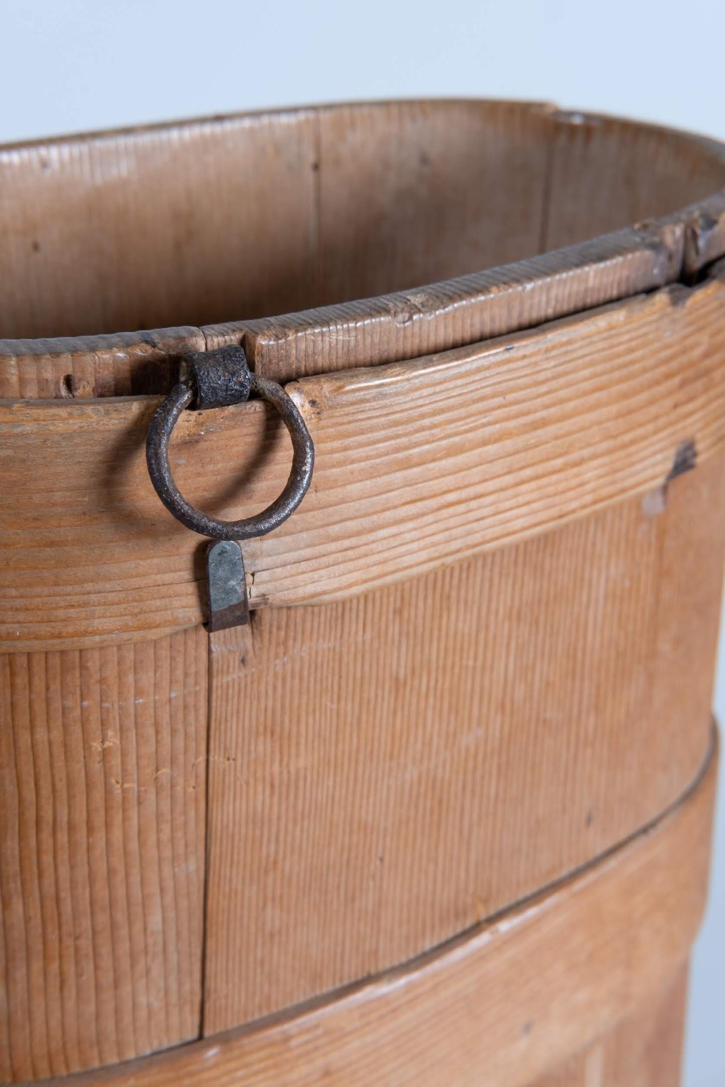 19th Century Milk Wooden Backpack, Switzerland, Early 1800 For Sale