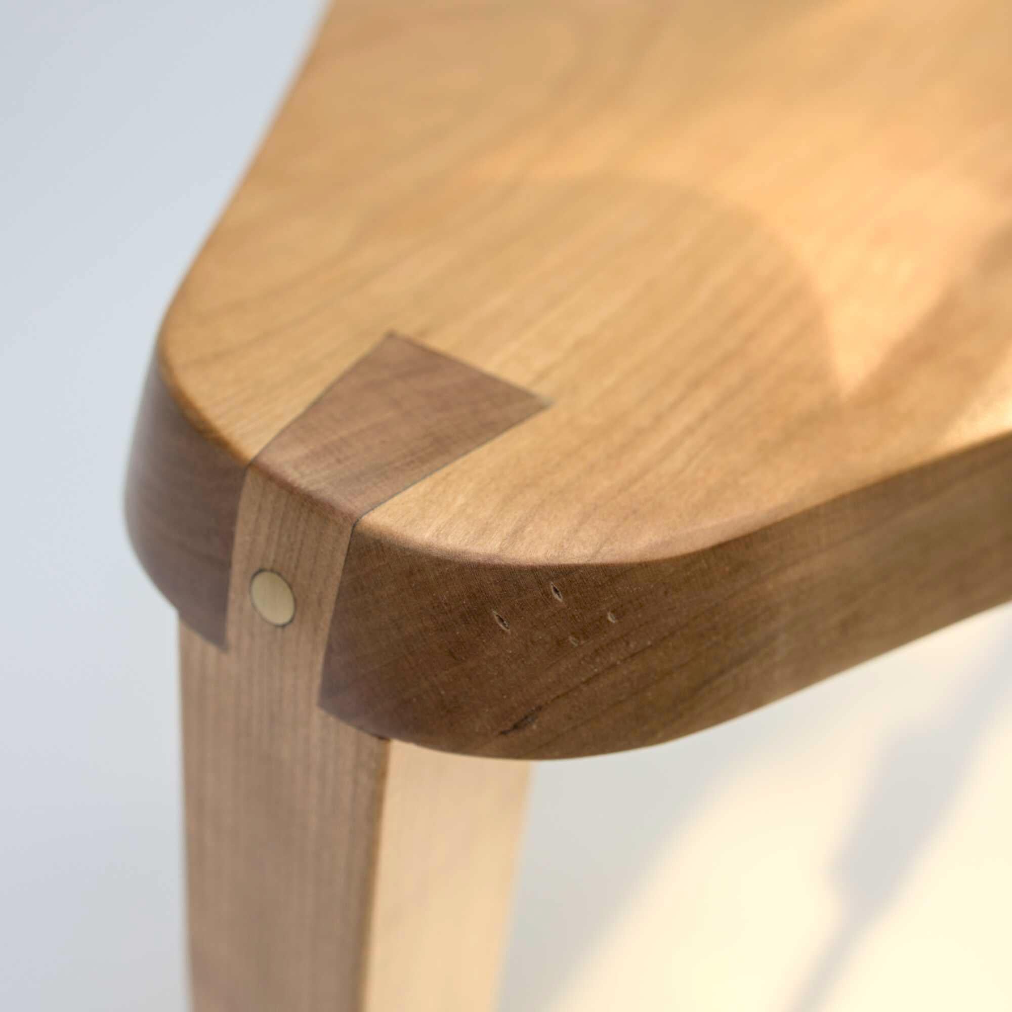 tabouret 1 pied pour traire