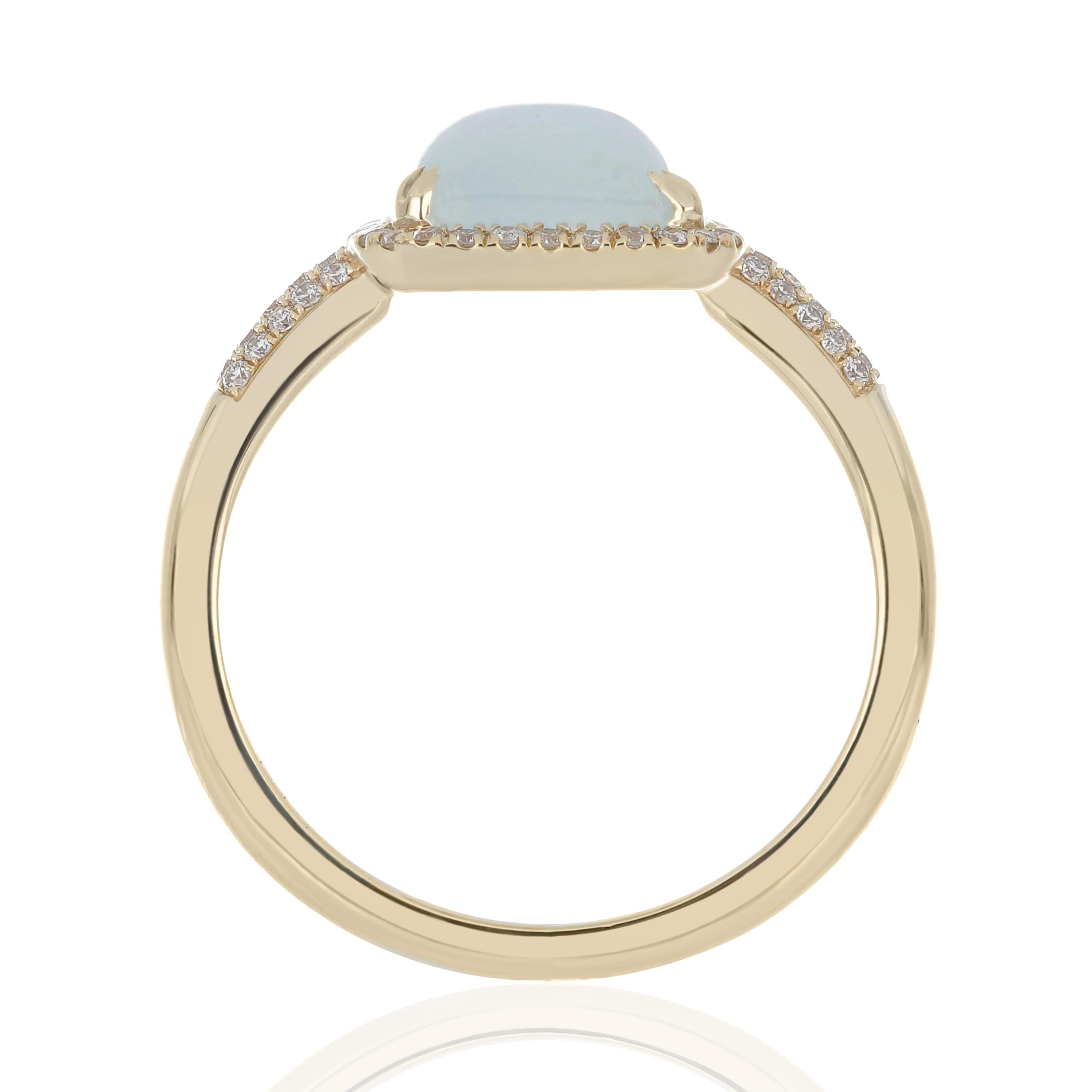 En vente :  Bague en or jaune 14 carats avec diamants et aigue-marine laiteuse cloutée 12