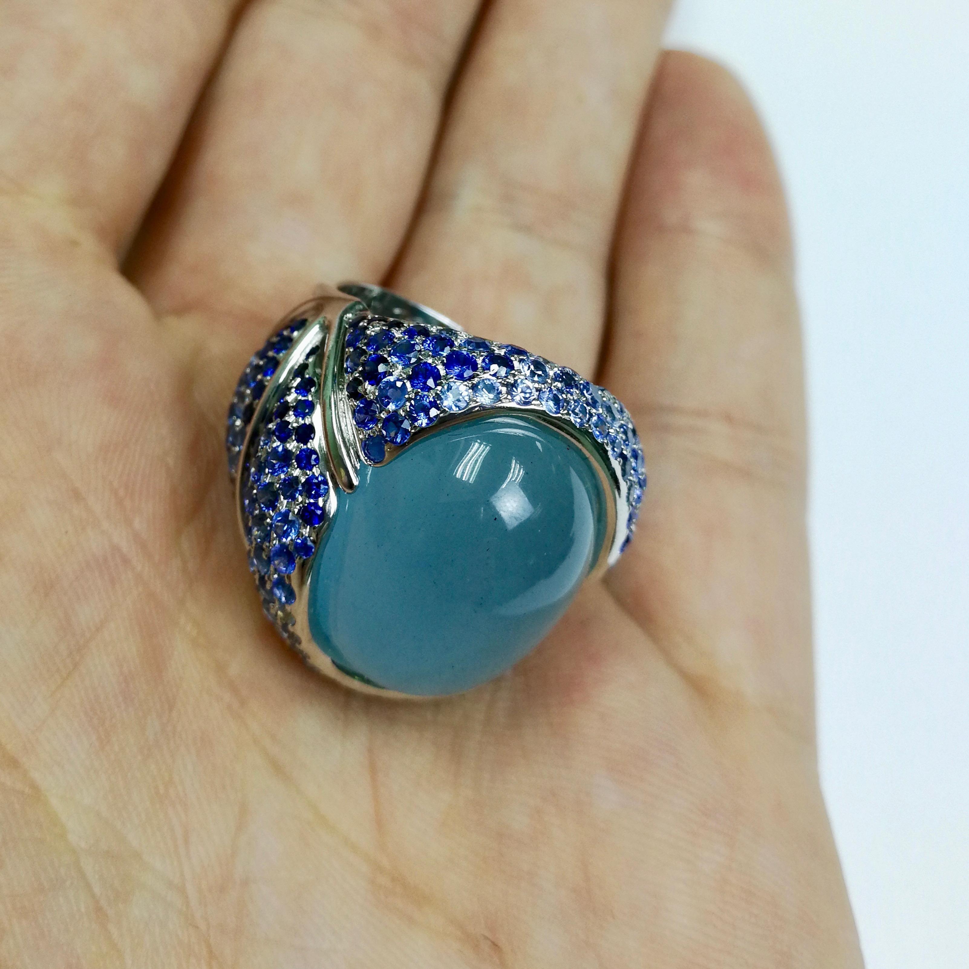 Milky Aquamarine 20.60 Carat Sapphire 18 Karat White Gold Ring For Sale 1