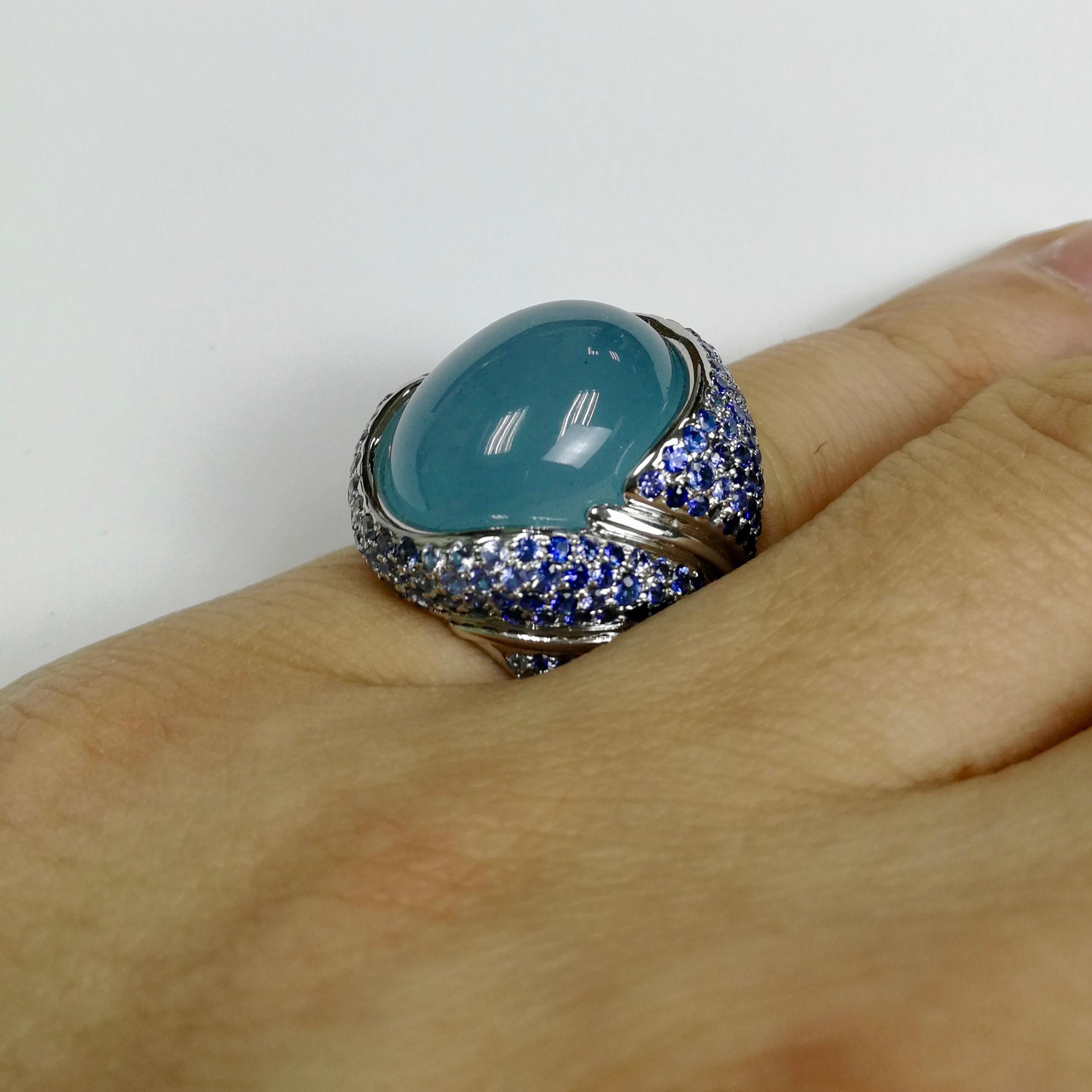 Milky Aquamarine 20.60 Carat Sapphire 18 Karat White Gold Ring For Sale 2