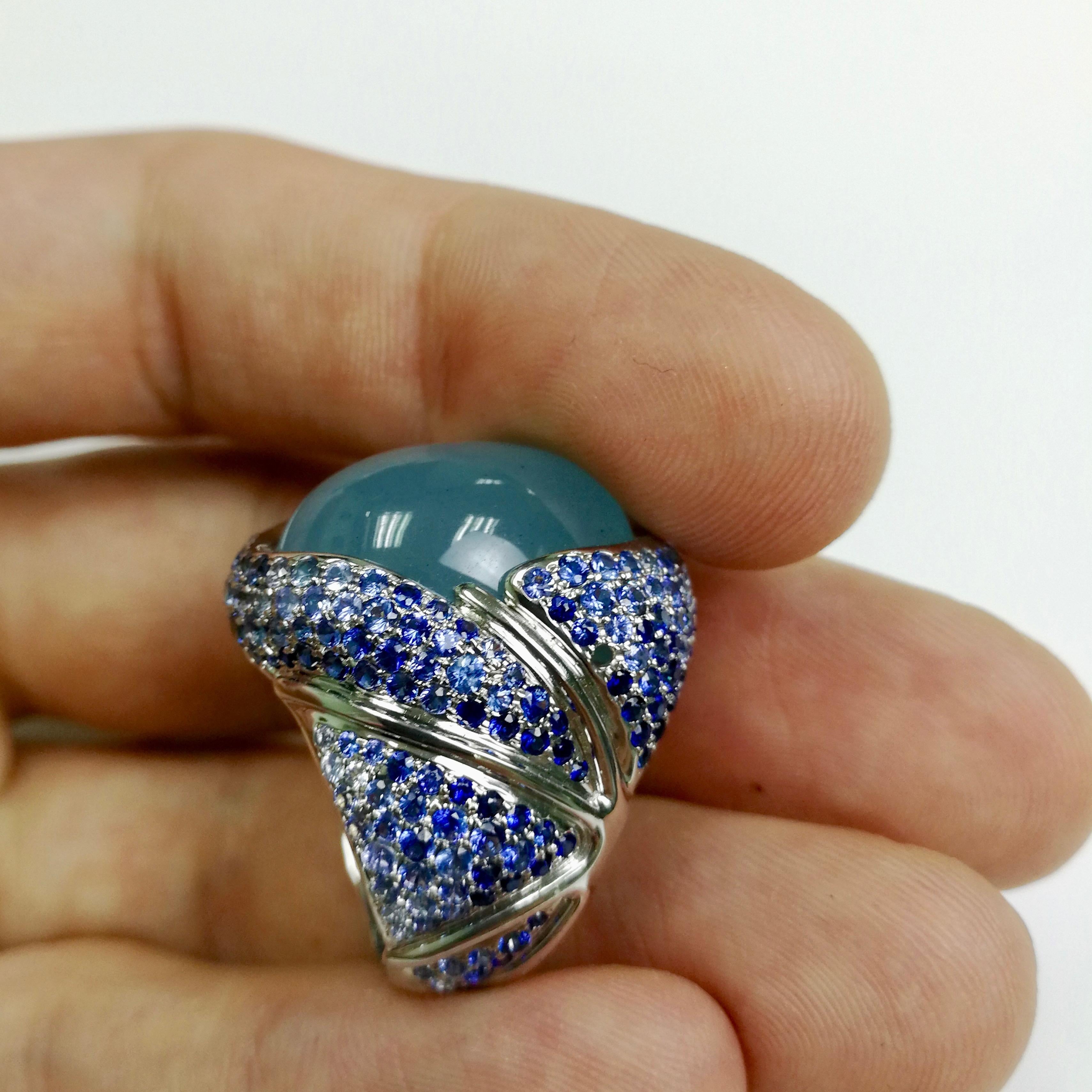 Cabochon Milky Aquamarine 20.60 Carat Sapphire 18 Karat White Gold Ring
