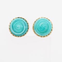 Boucles d'oreilles en verre d'art couleur menthe laiteuse par Vogue, années 1960