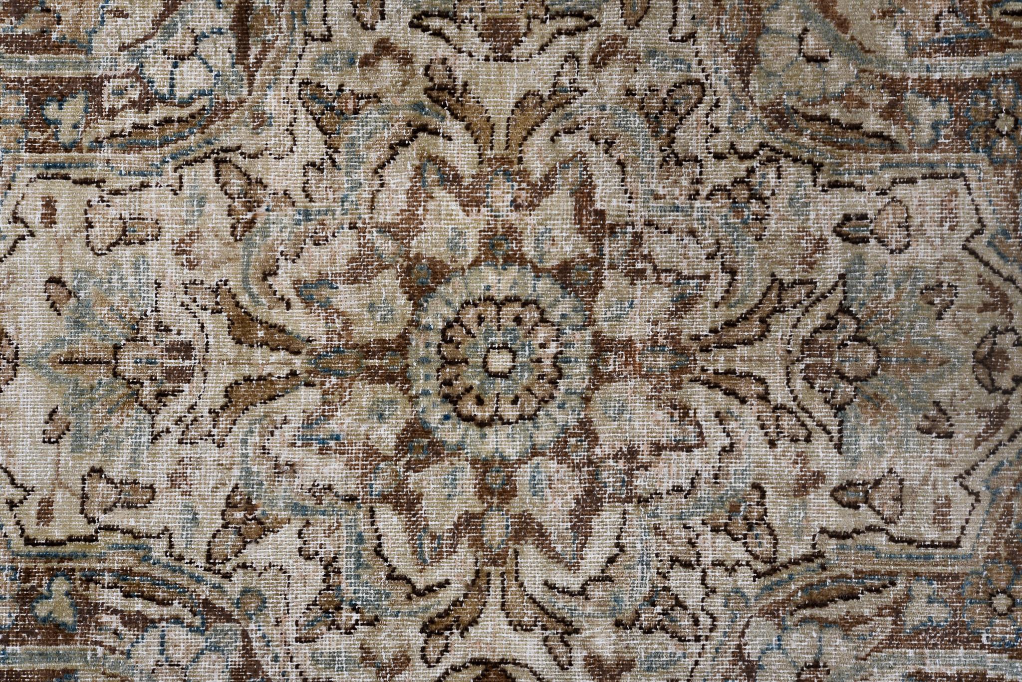 Fine Antique Persian Kerman Rug, Washed Gold and Navy Tones, circa 1920s For Sale 2
