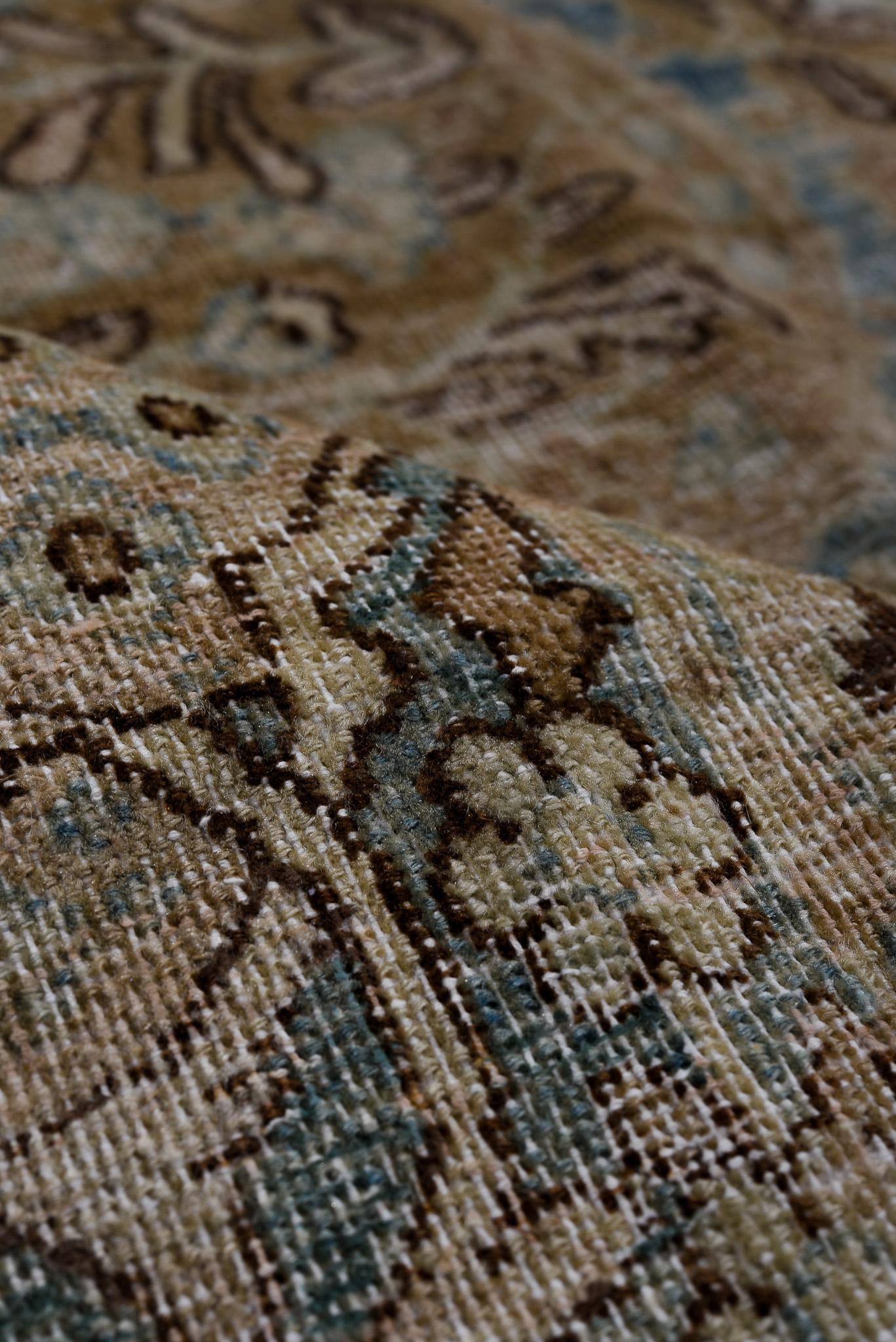 Fine Antique Persian Kerman Rug, Washed Gold and Navy Tones, circa 1920s For Sale 4