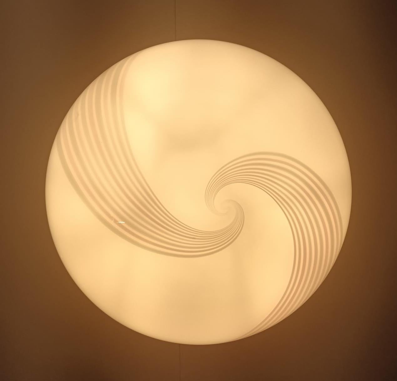 Lampada ad incasso di Murano bianco latte e rosa in vendita 1