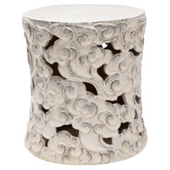 Sgabello da giardino “Cloud” con smalto bianco latte