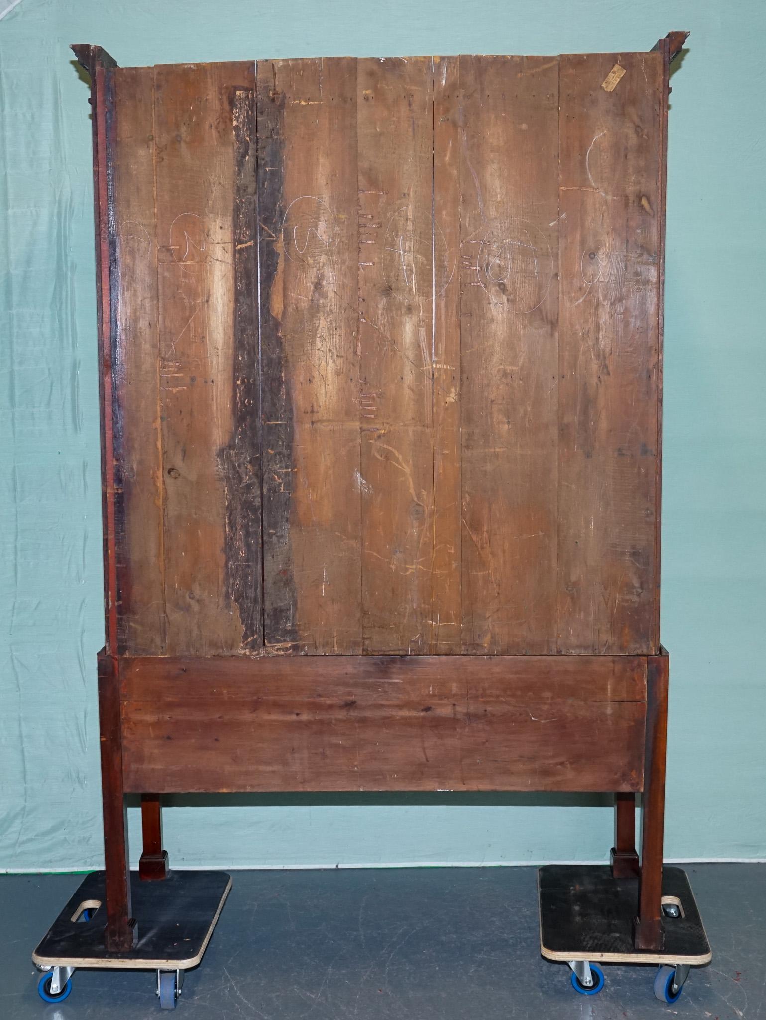 MILLAR & BEATTY ARMADIO ANTICO IN STILE GEORGIANO CON LEGNO DURO in vendita 12