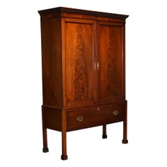 MILLAR & BEATTY Vintage IRiSH GEORGIAN STYLE HARDWOOD WARDROBE