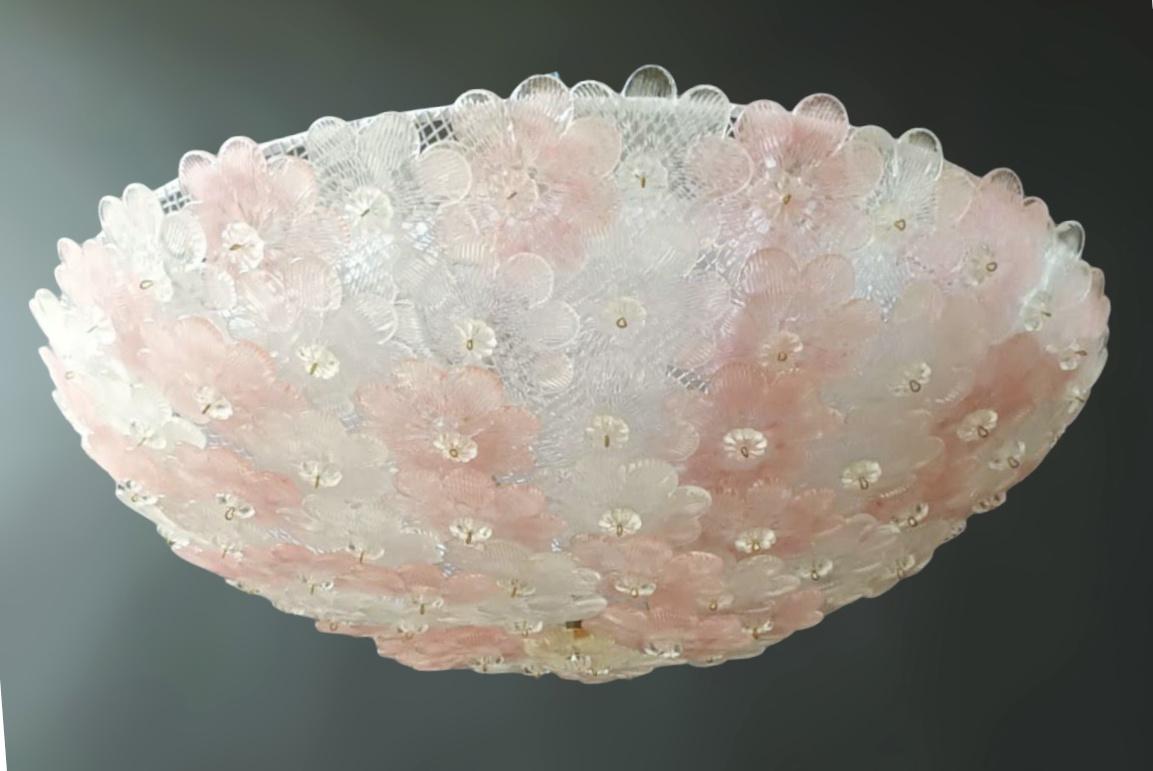 Vintage Italian flush mount with clear and pink hand blown Murano glass flowers / Made in Italy in the 1960s by Barovier e Toso
Measures: Diameter 23.5 inches / height 8 inches
3 lights / E26 or E27 type / max 60W each
1 available in stock in
