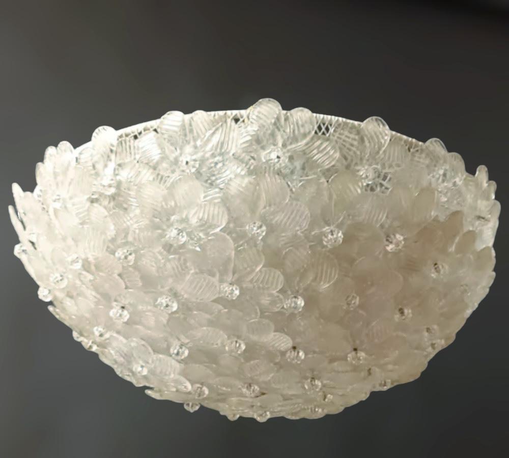Vintage Italian flush mount with clear hand blown Murano glass flowers / Made in Italy in the 1960s by Barovier e Toso
Measures: Diameter 18 inches / height 11 inches
3 lights / E12 or E14 type / max 40W each
1 available in stock in Italy
Order