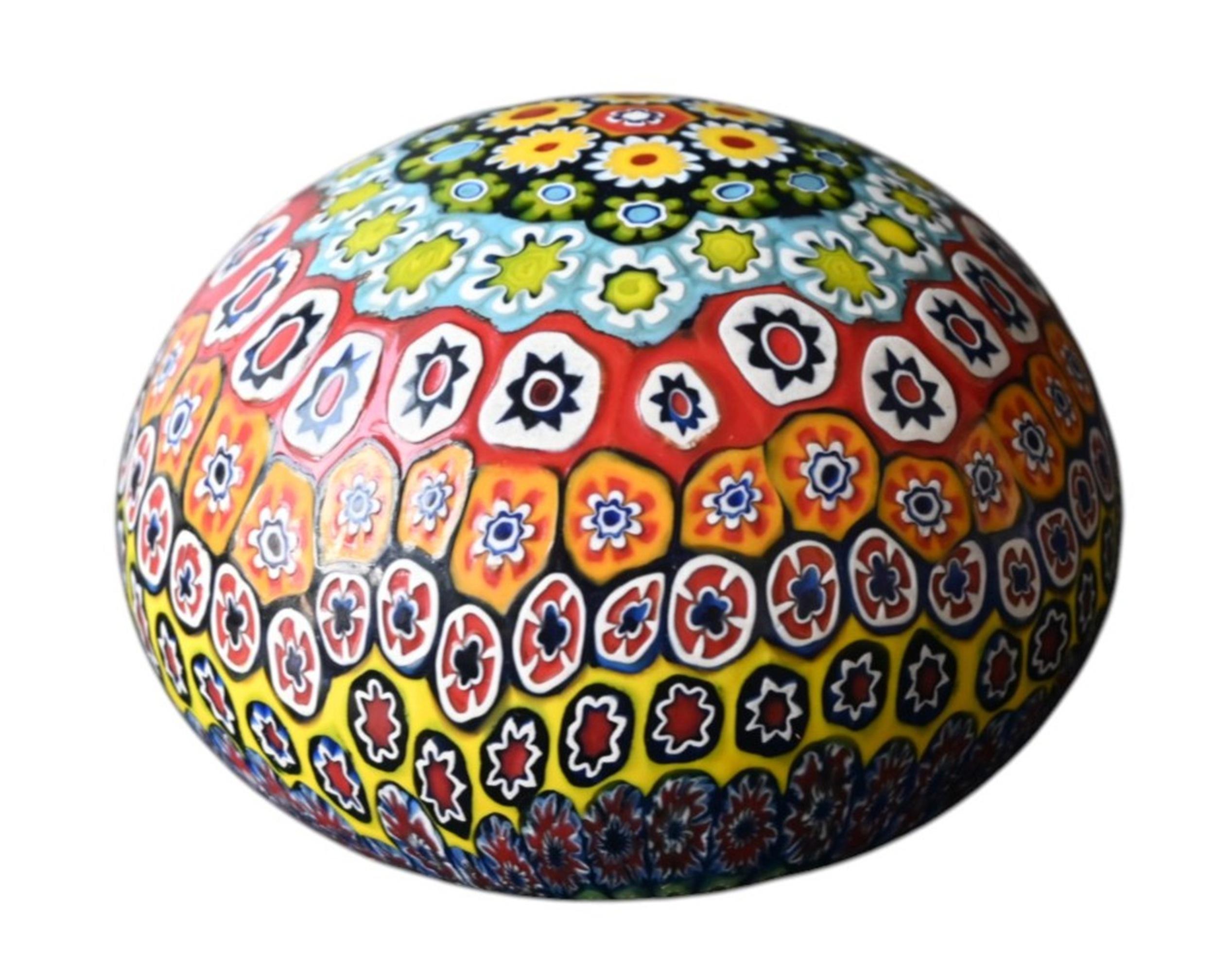 Millefiori Glas Briefbeschwerer - Murano, Fratelli Toso zugeschrieben -  1950-1970 (Moderne der Mitte des Jahrhunderts) im Angebot