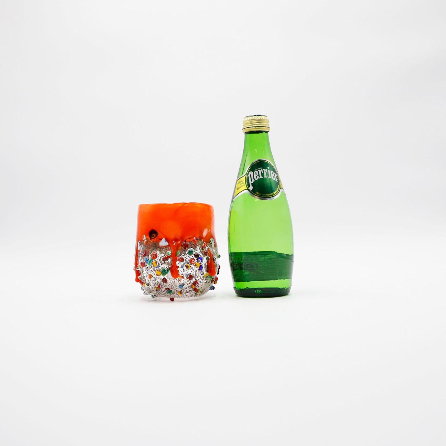 Italiano Bicchiere di vetro Millefiori, Bicchiere di vetro stropicciato dimesso in vendita