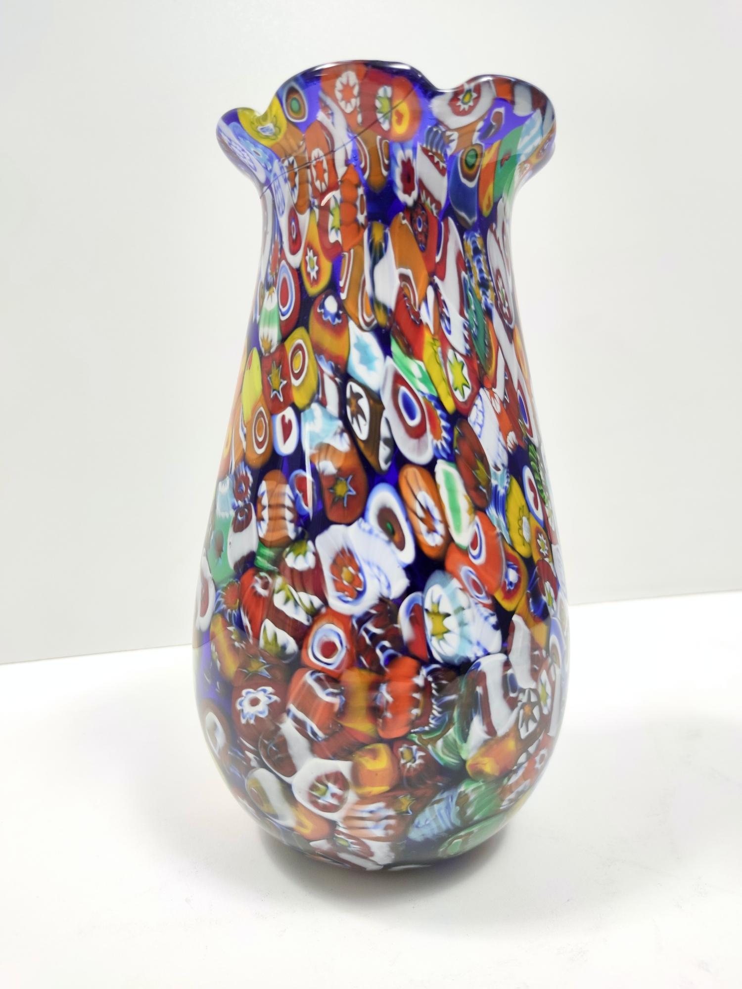 Millefiori Murano Glass Vase by Fratelli Toso with Murrines, Italy 1980s In Good Condition In Bresso, Lombardy