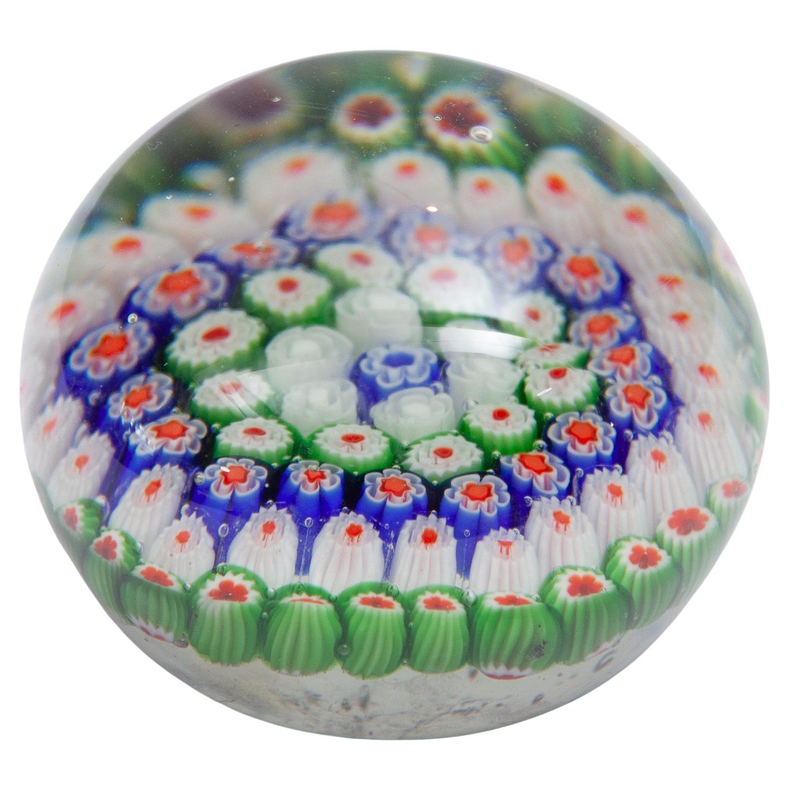 Presse-papiers Millefiori Murano Italian Art Glass, années 1960