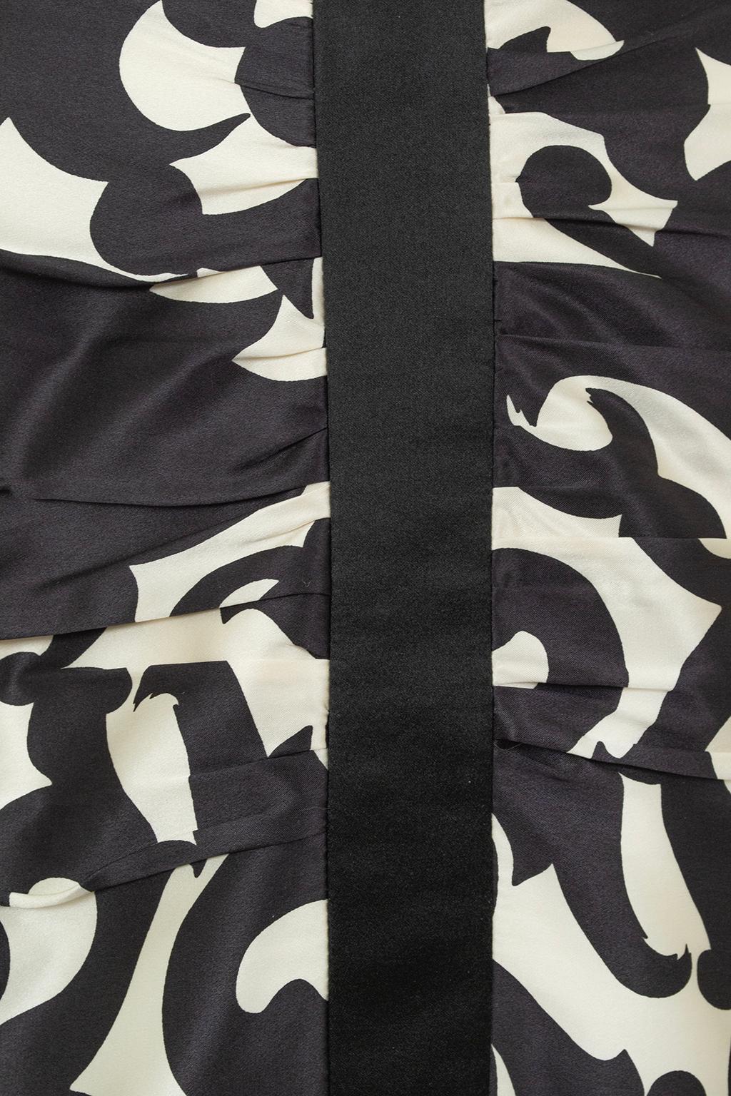 Milly Deep Navy and Black Ruched Satin Chinoiserie Pencil Skirt – XS, 2002 For Sale 6