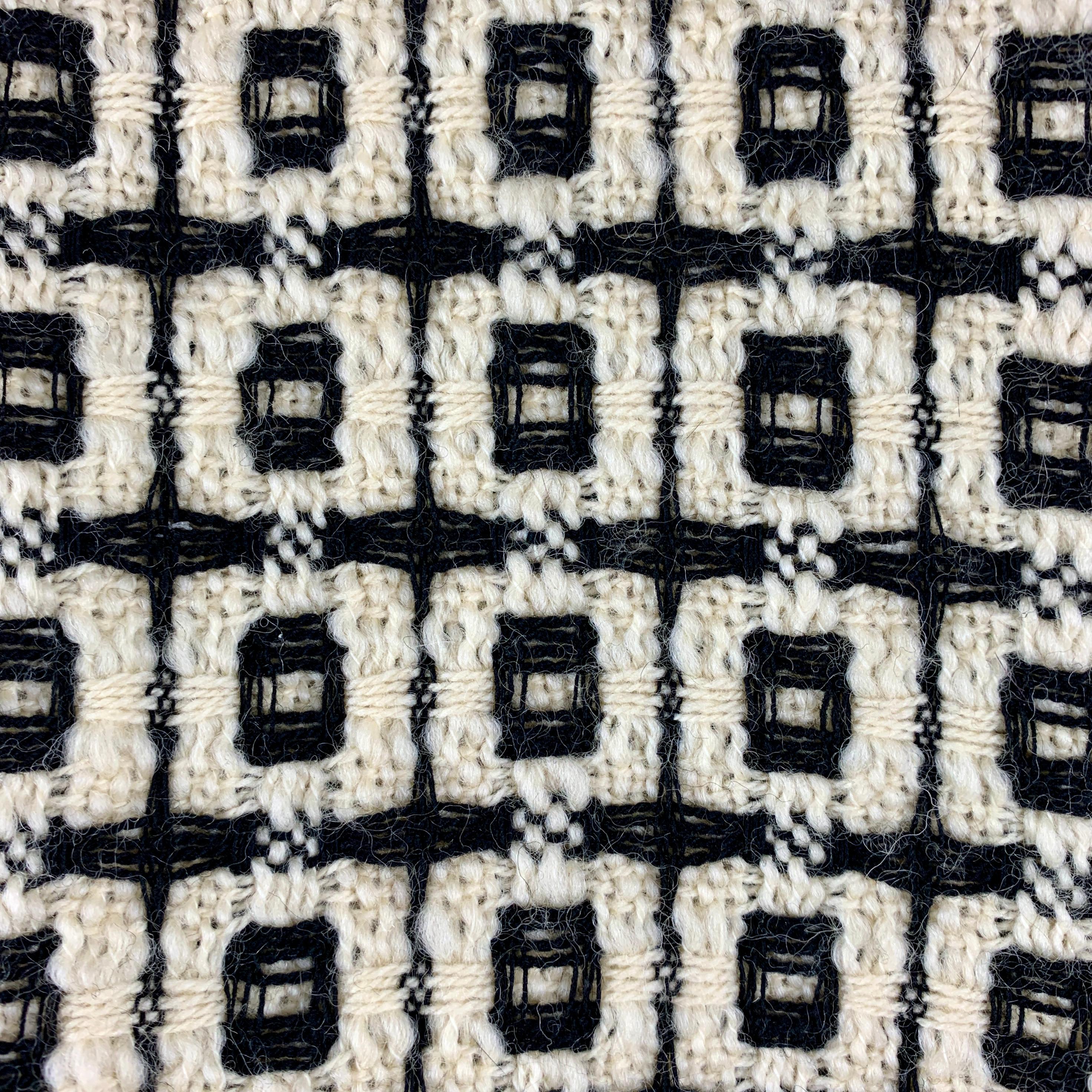 Milly New York - Manteau vintage en laine à carreaux noirs et blancs pour femme, collection 2000 en vente 5