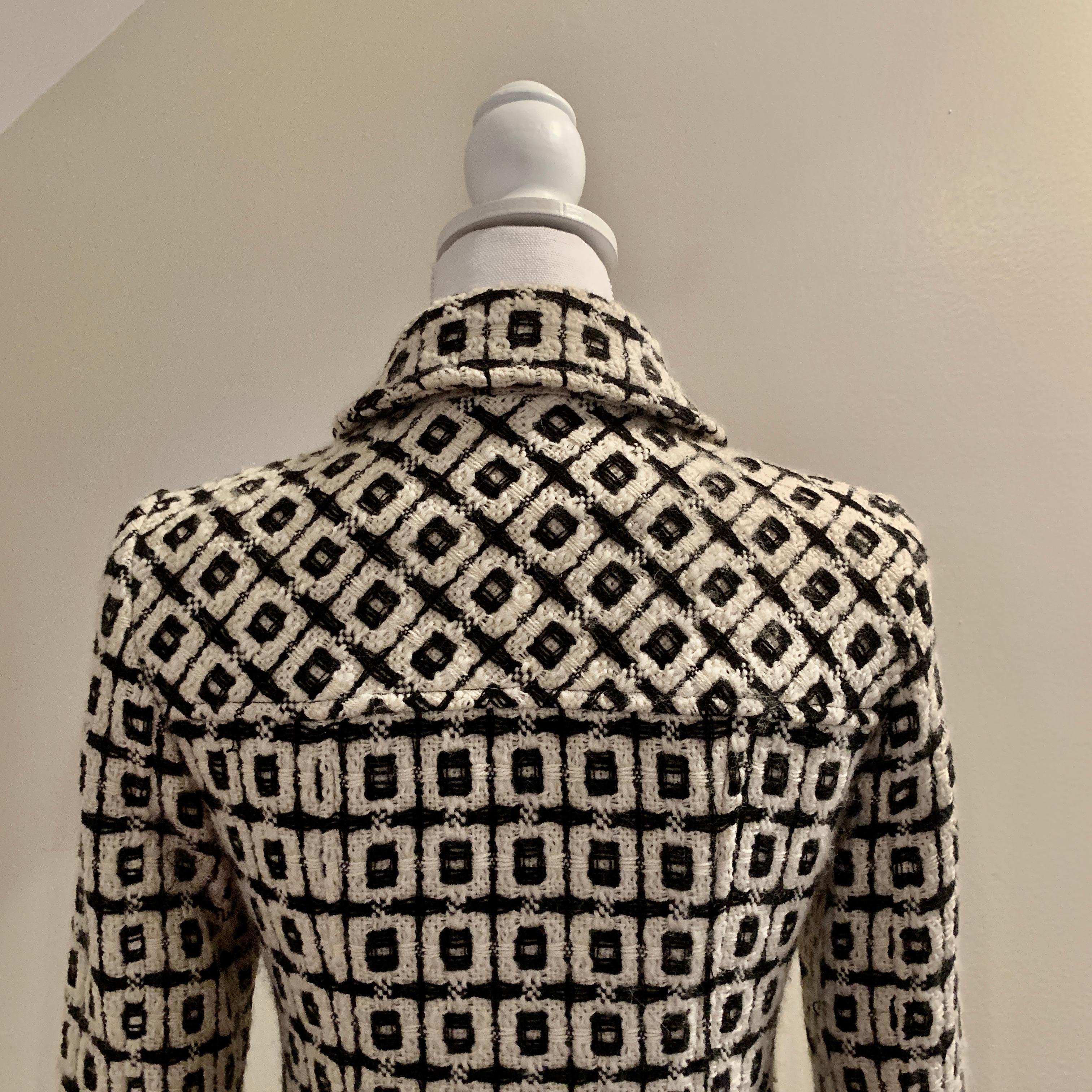Milly New York - Manteau vintage en laine à carreaux noirs et blancs pour femme, collection 2000 en vente 1