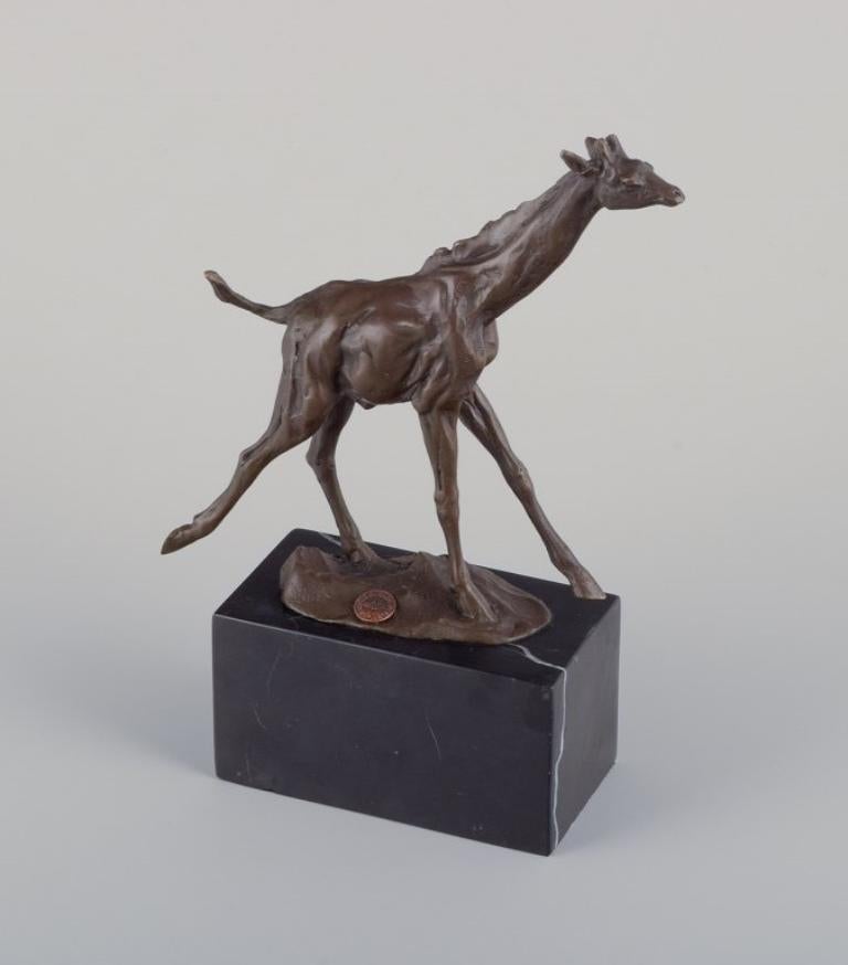 Milo (1955), Spanish sculptor. Bronze sculpture of giraffe. Late 20th C. In Excellent Condition For Sale In Copenhagen, DK