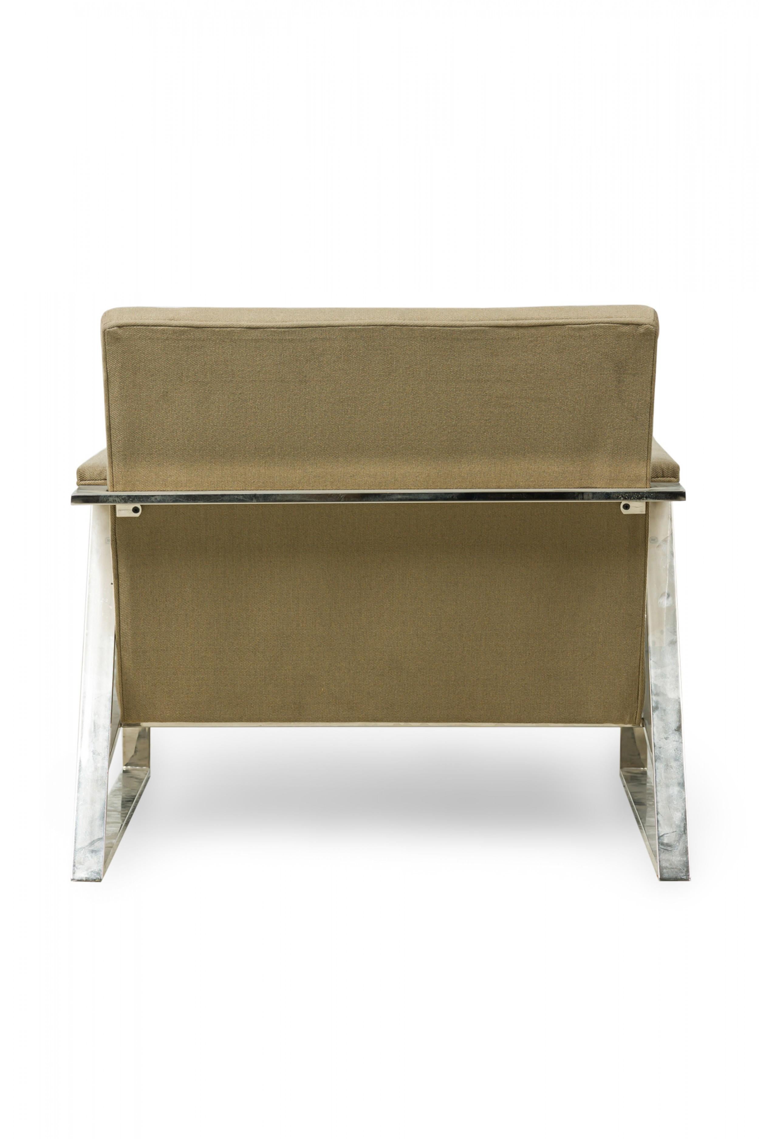 Milo Baughman American Beige Upholstered Flat Chrome Bar Lounge Armchair For Sale 2