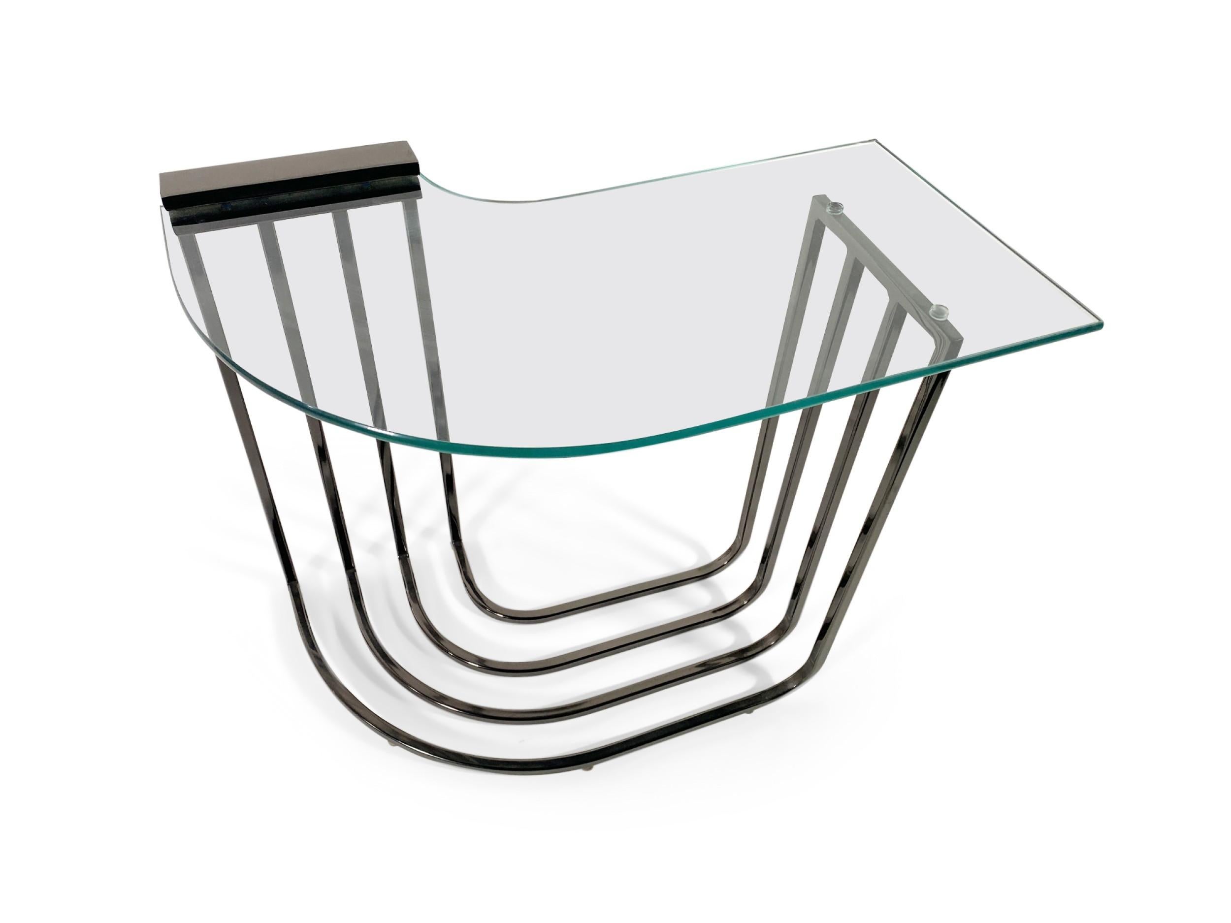 Milo Baughman American Mid-Century Bronzed Chrome Glass End / Side Table In Good Condition For Sale In Queens, NY