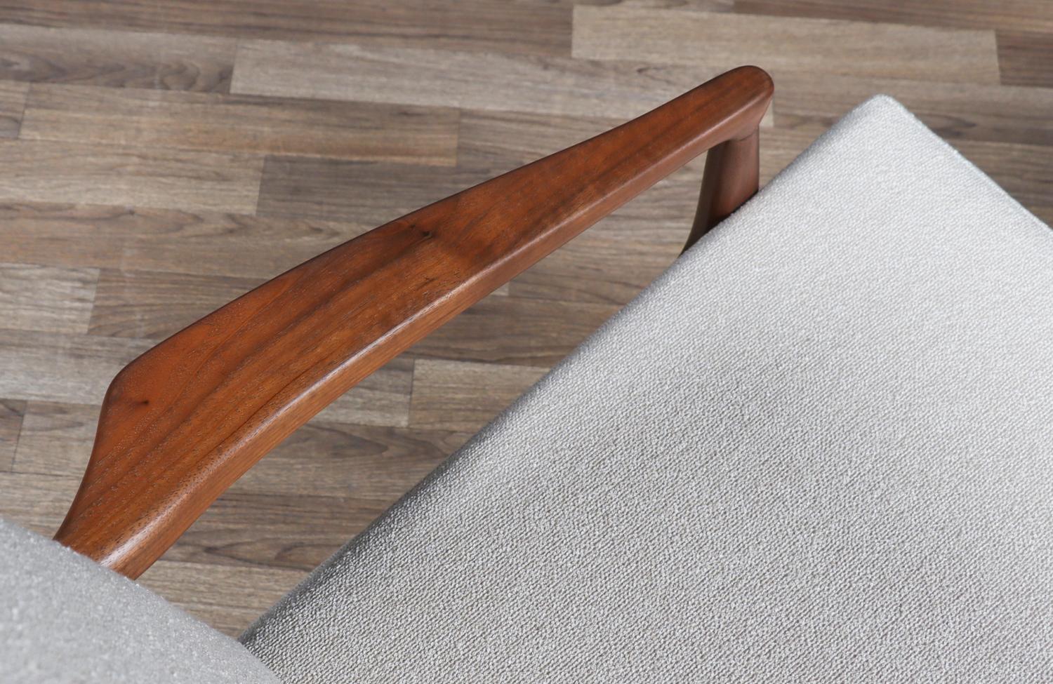 Chaise longue en noyer 