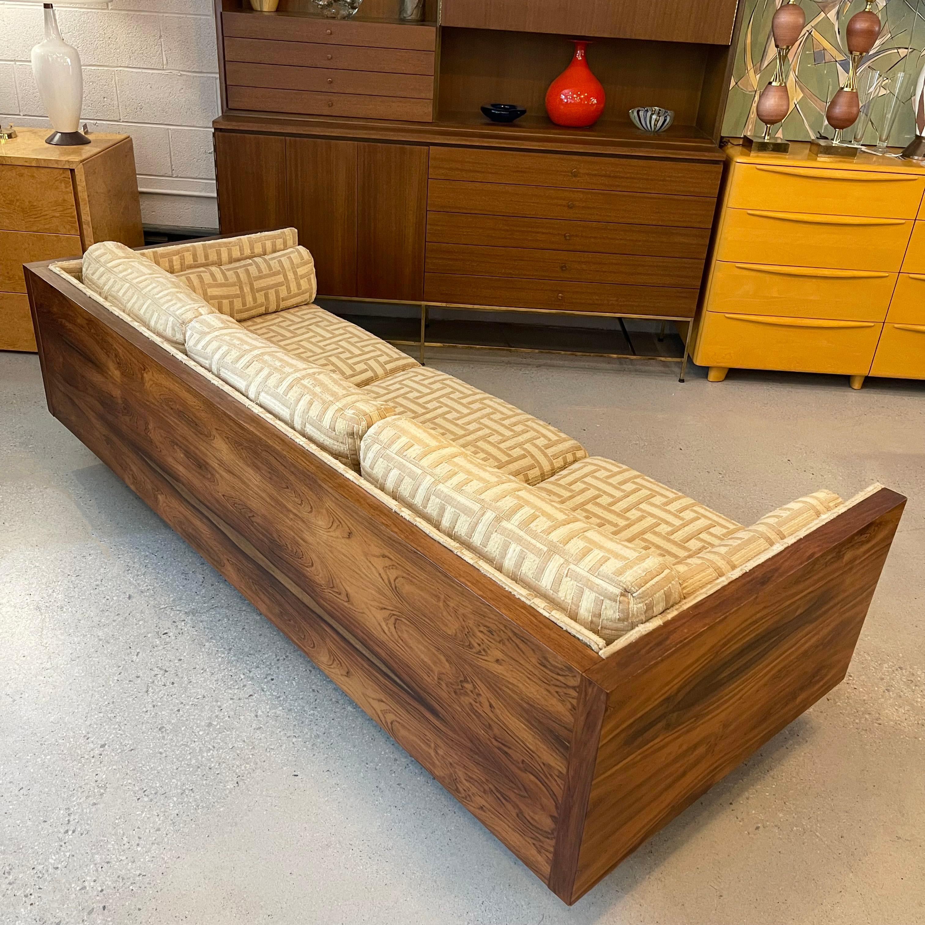 Mid-Century Modern Rosewood Case Sofa By Milo Baughman  For Sale 5