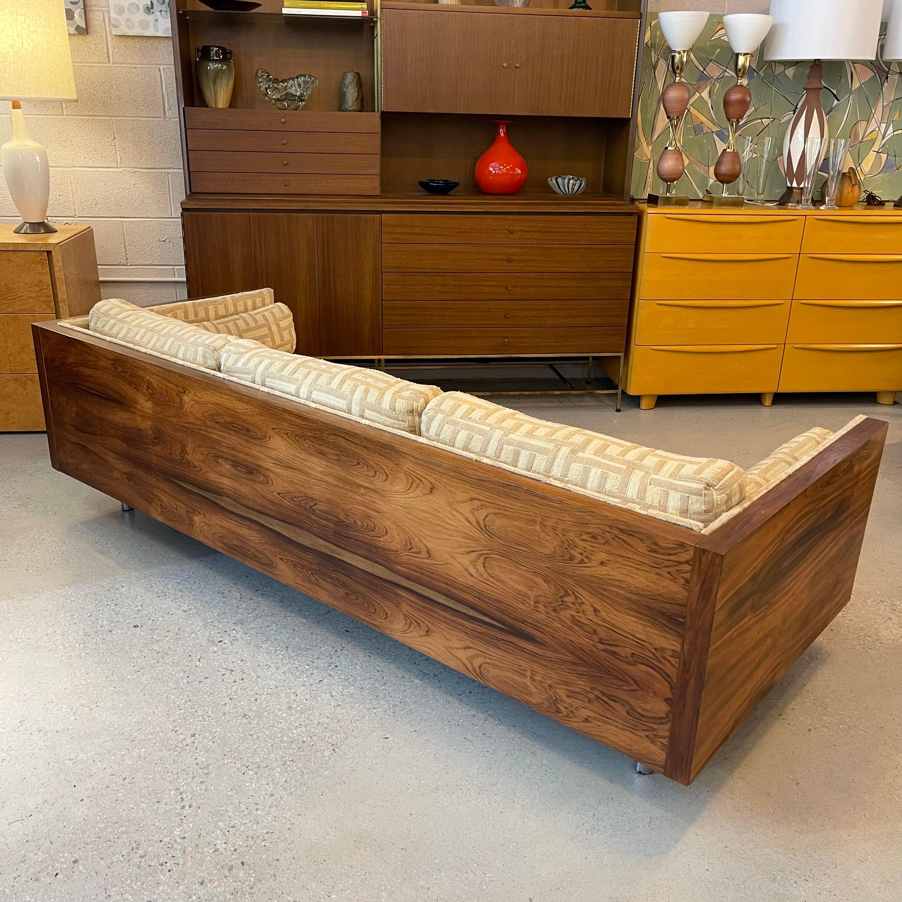 Mid-Century Modern Rosewood Case Sofa By Milo Baughman  For Sale 2