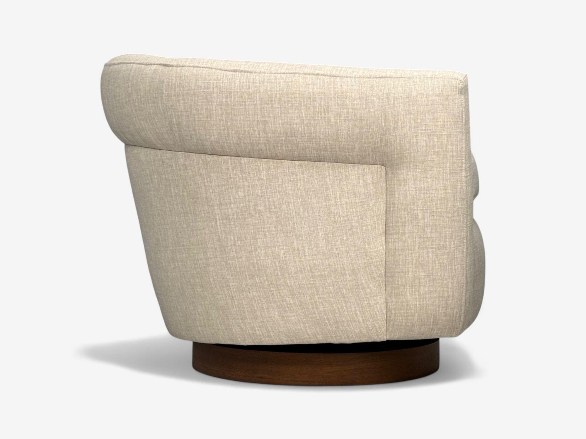 Tissu Milo Baughman, tapisserie beige, noyer, chaises basculantes et pivotantes, États-Unis, années 1970 en vente