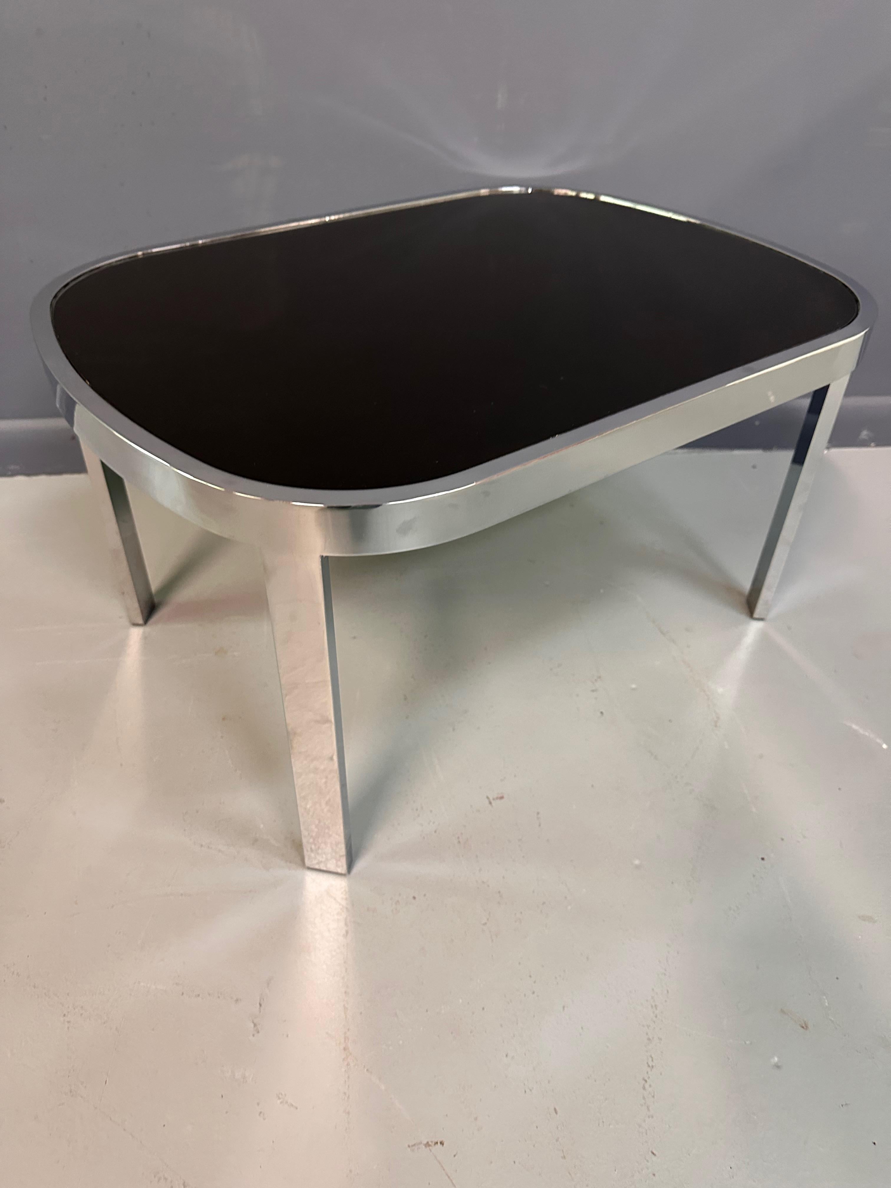 Mid-Century Modern Milo Baughman Black Glass Racetrack Side Table for Design Institute of America For Sale