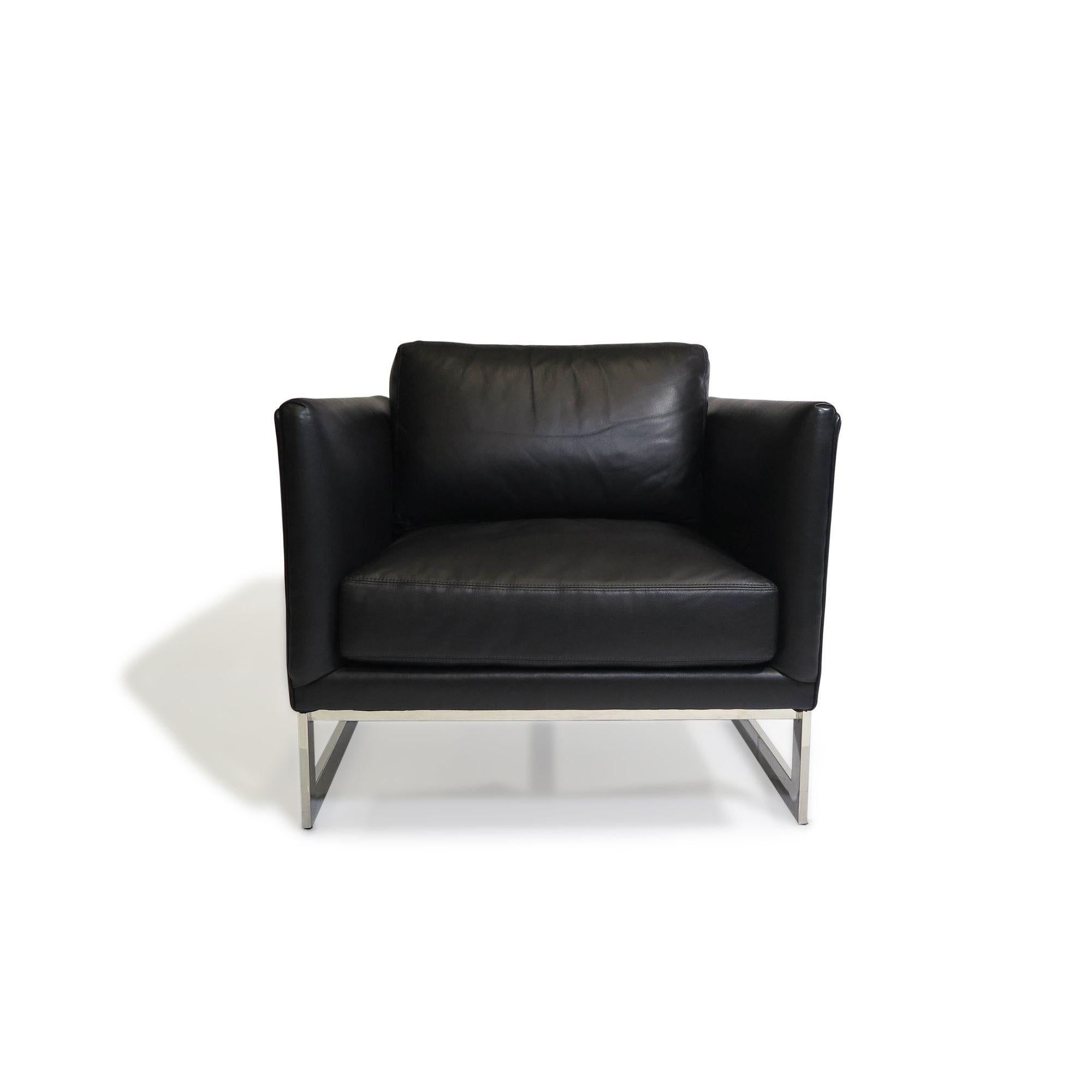 Milo Baughman Black Leather and Chrome Lounge Chair for Thayer Coggin In Good Condition For Sale In Oakland, CA