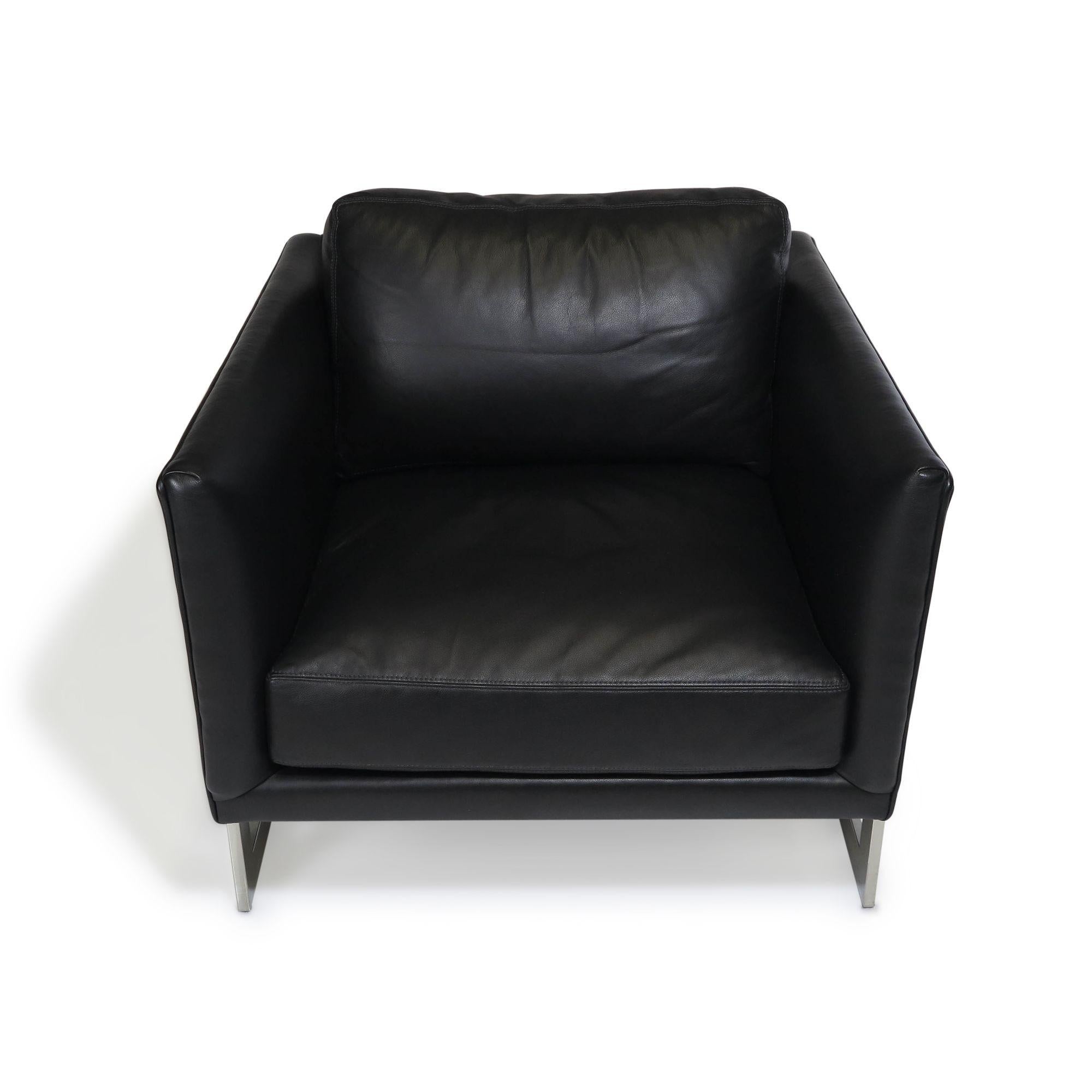 20th Century Milo Baughman Black Leather and Chrome Lounge Chair for Thayer Coggin For Sale