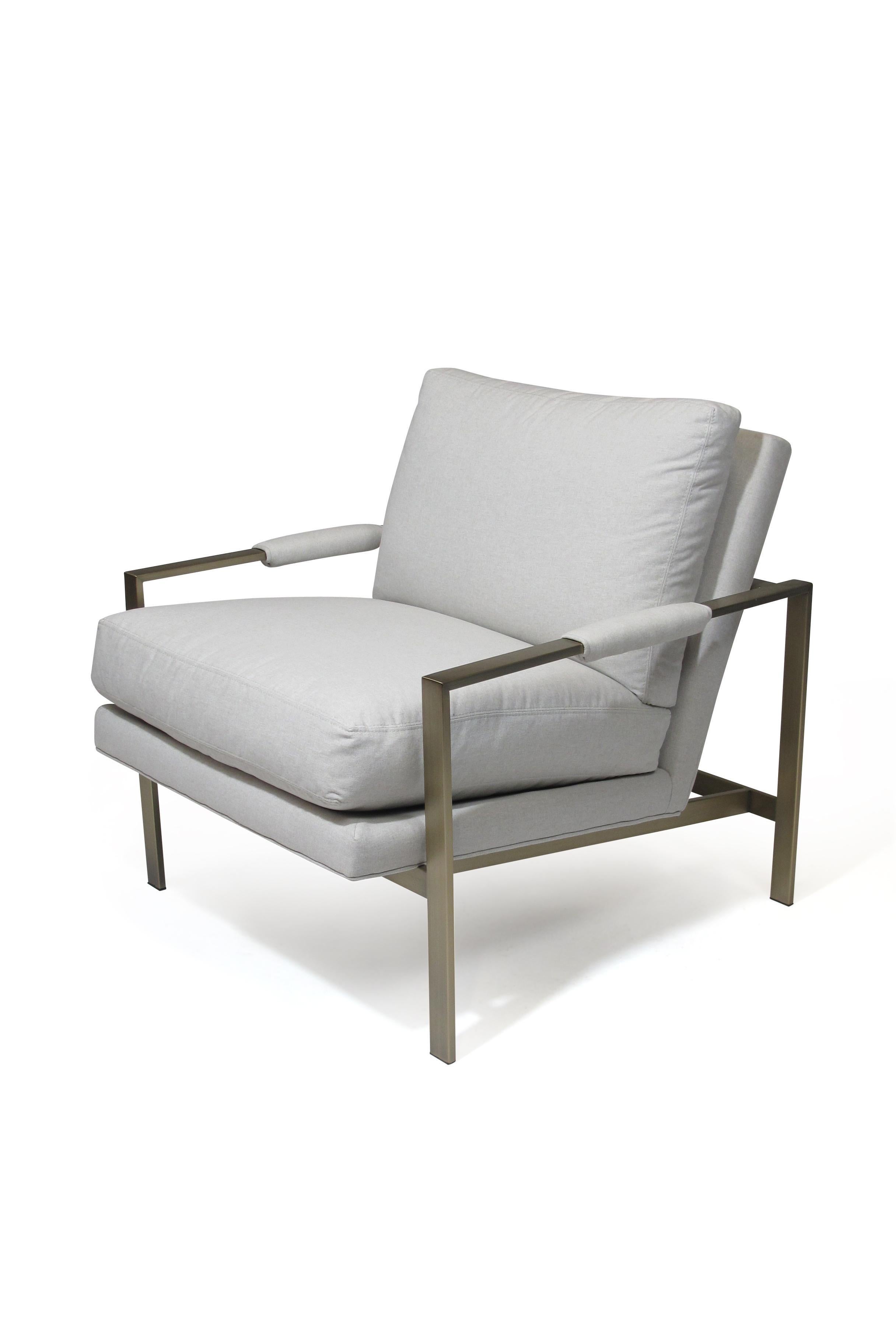 20th Century Midcentury Milo Baughman Brass Frame Lounge Chairs in Off-White Fabric For Sale
