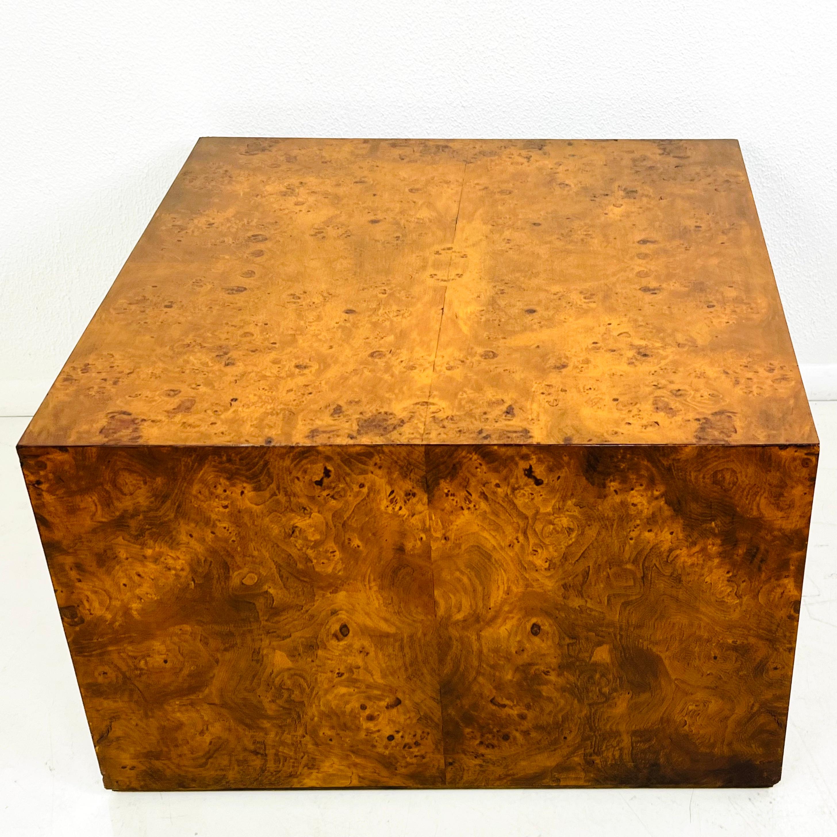 Milo Baughman Burl Coffee / Side Table In Good Condition For Sale In Dallas, TX