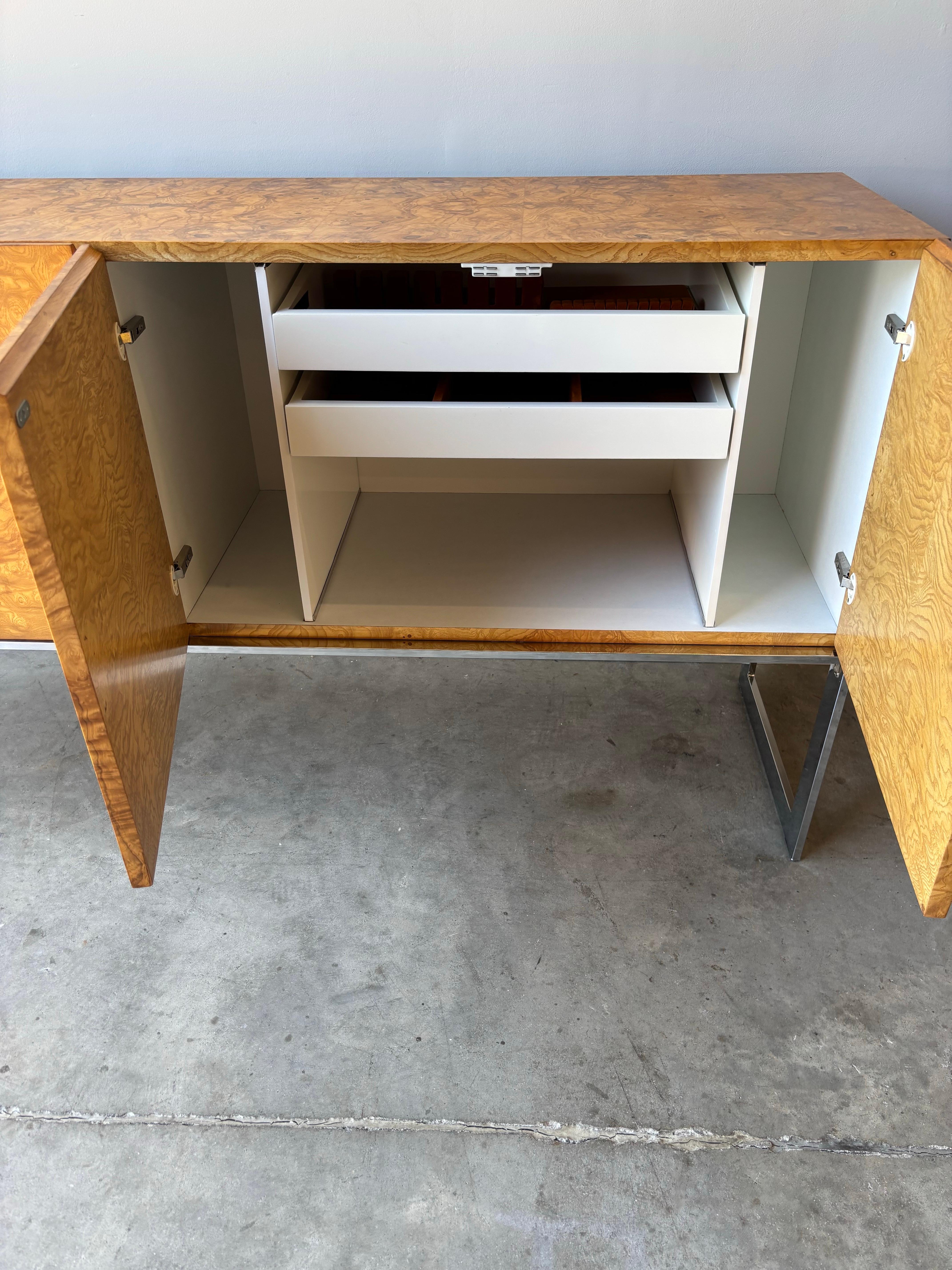 Credenza in radica di Milo Baughman, Thayer Coggin, anni '70 in vendita 4