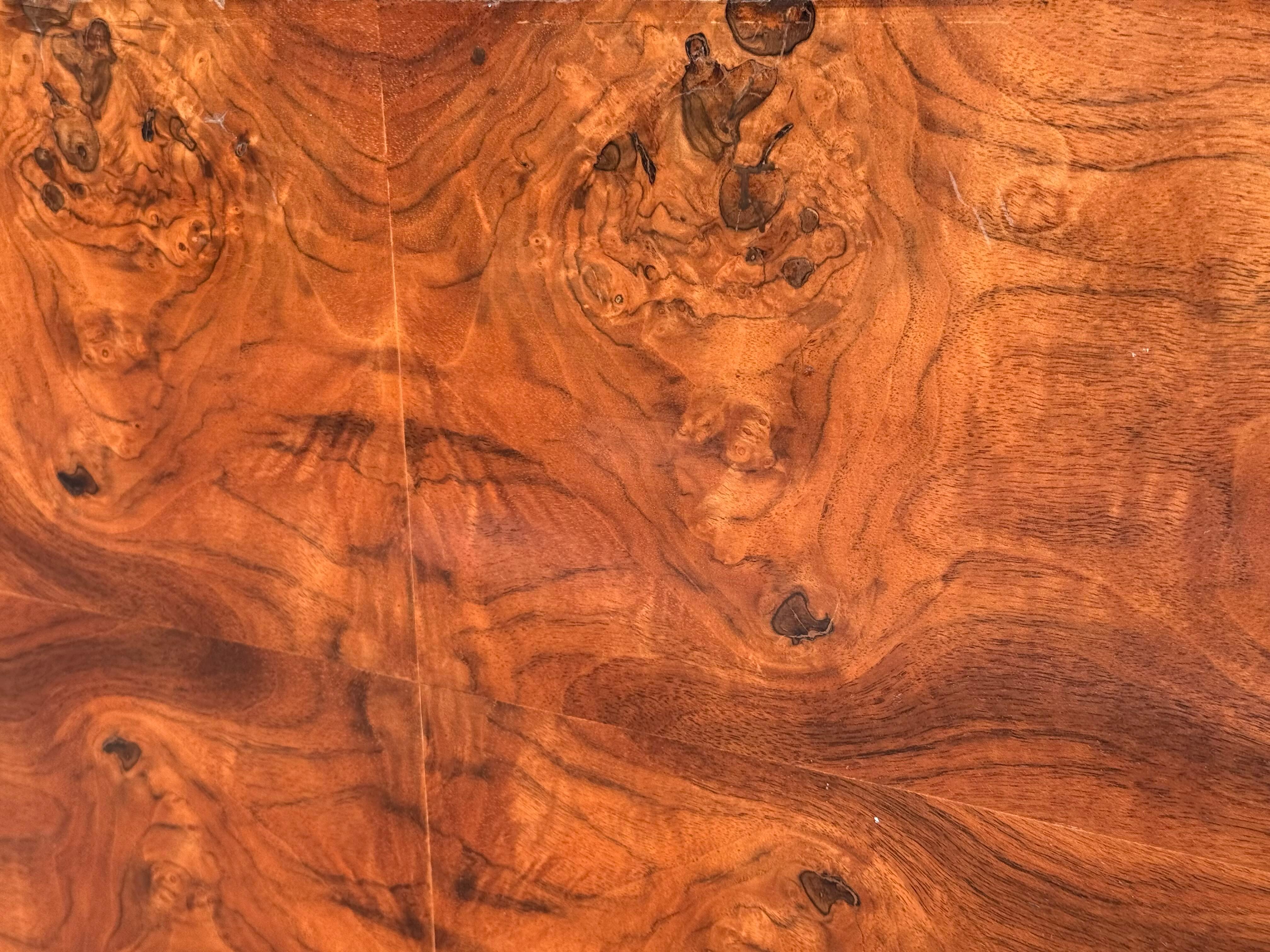 Milo Baughman Burl Wood Coffee End Table, Circa 1970s en Bueno estado para la venta en Los Angeles, CA