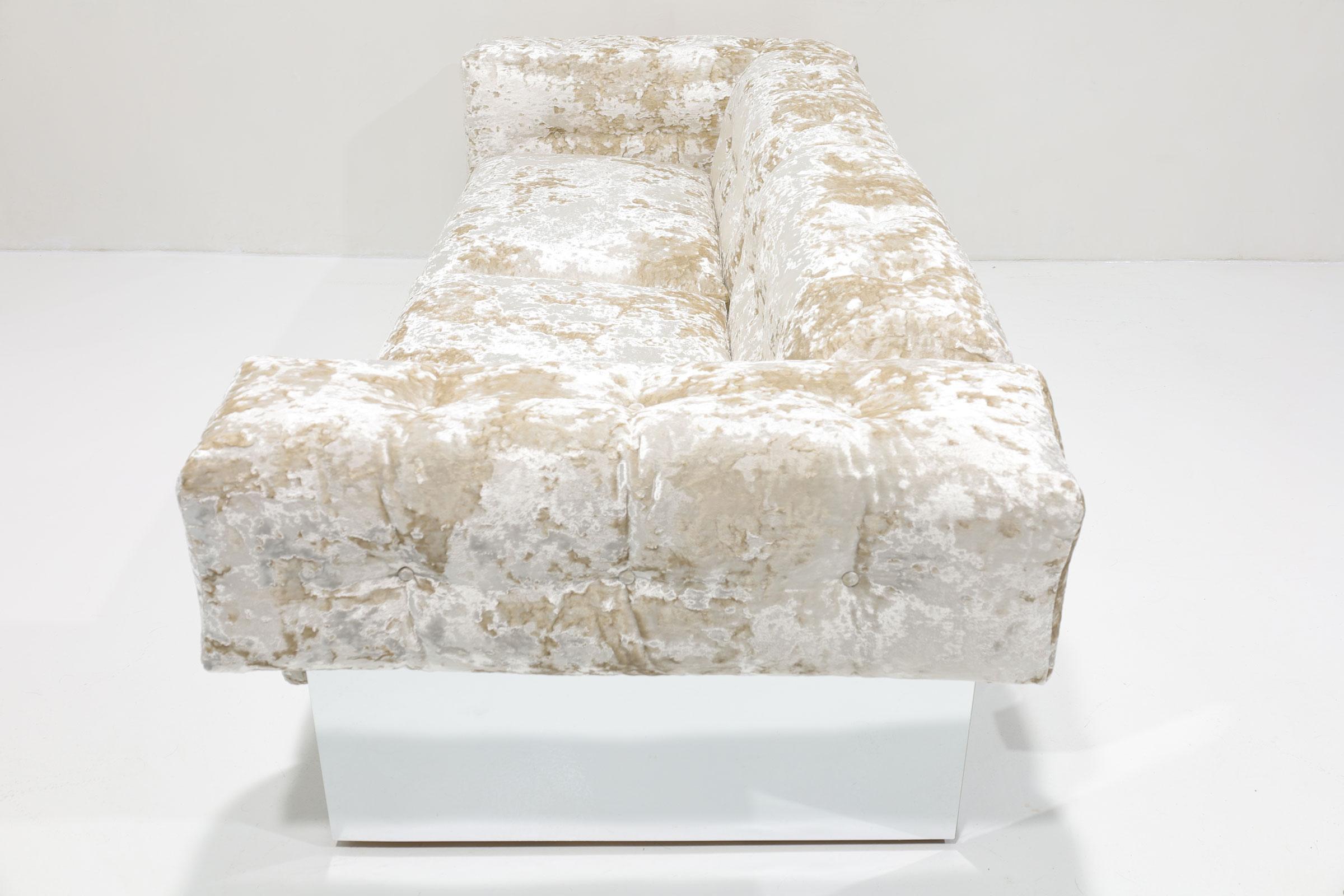 Milo Baughman Button Tufted Chrome Sofa in a Crushed Velvet For Sale 1