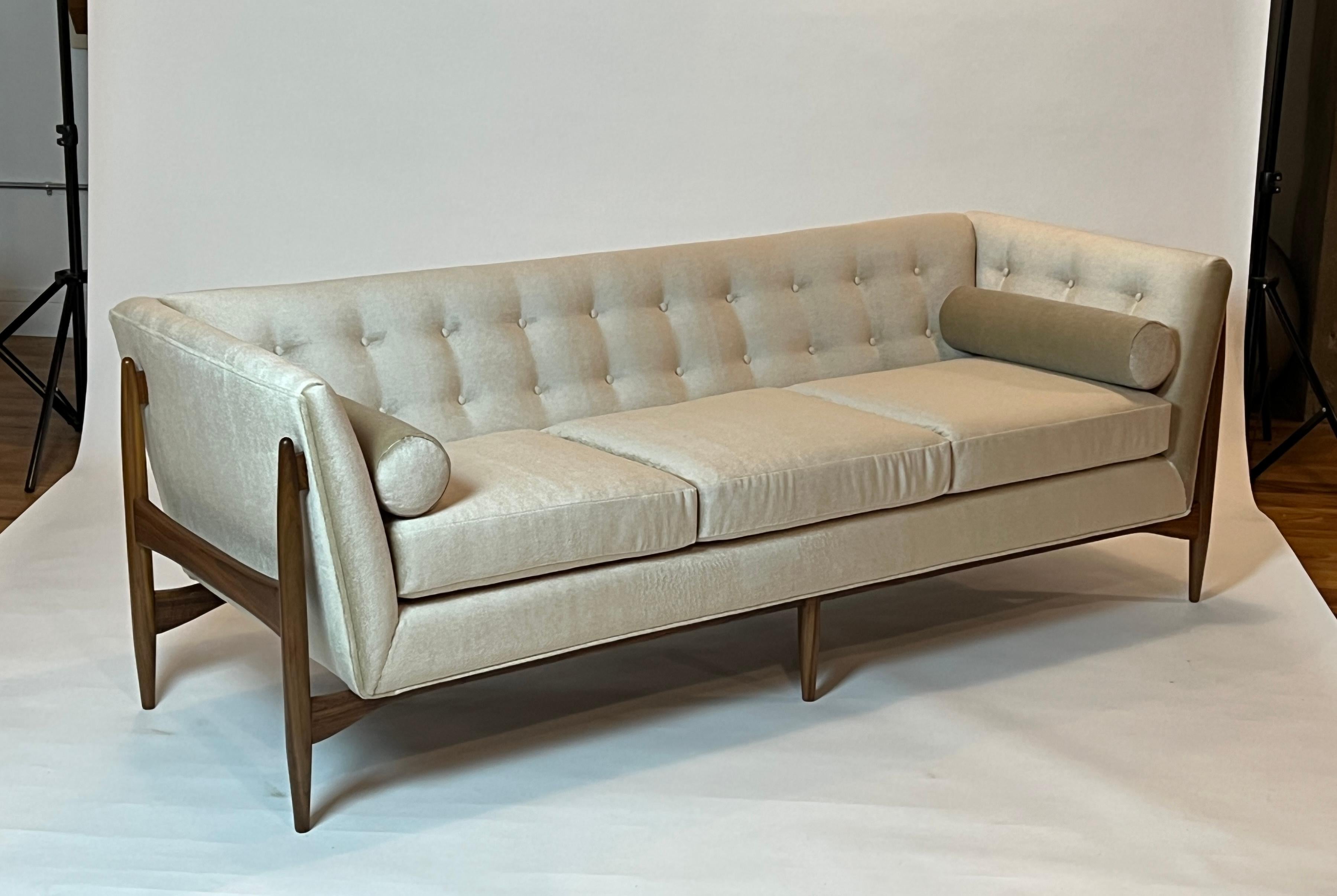 American Milo Baughman Button Up Sofa for Thayer Coggin For Sale