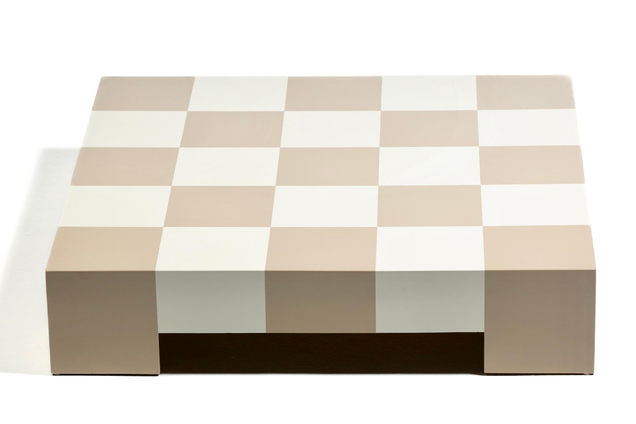 Mesa de centro Milo Baughman de damero en arena y laca marfil c. 1969 en Bueno estado para la venta en Saint Louis, MO