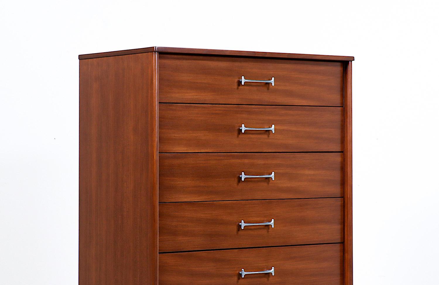 American Expertly Restored - Chest of Drawers with Chrome Handles by Drexel For Sale