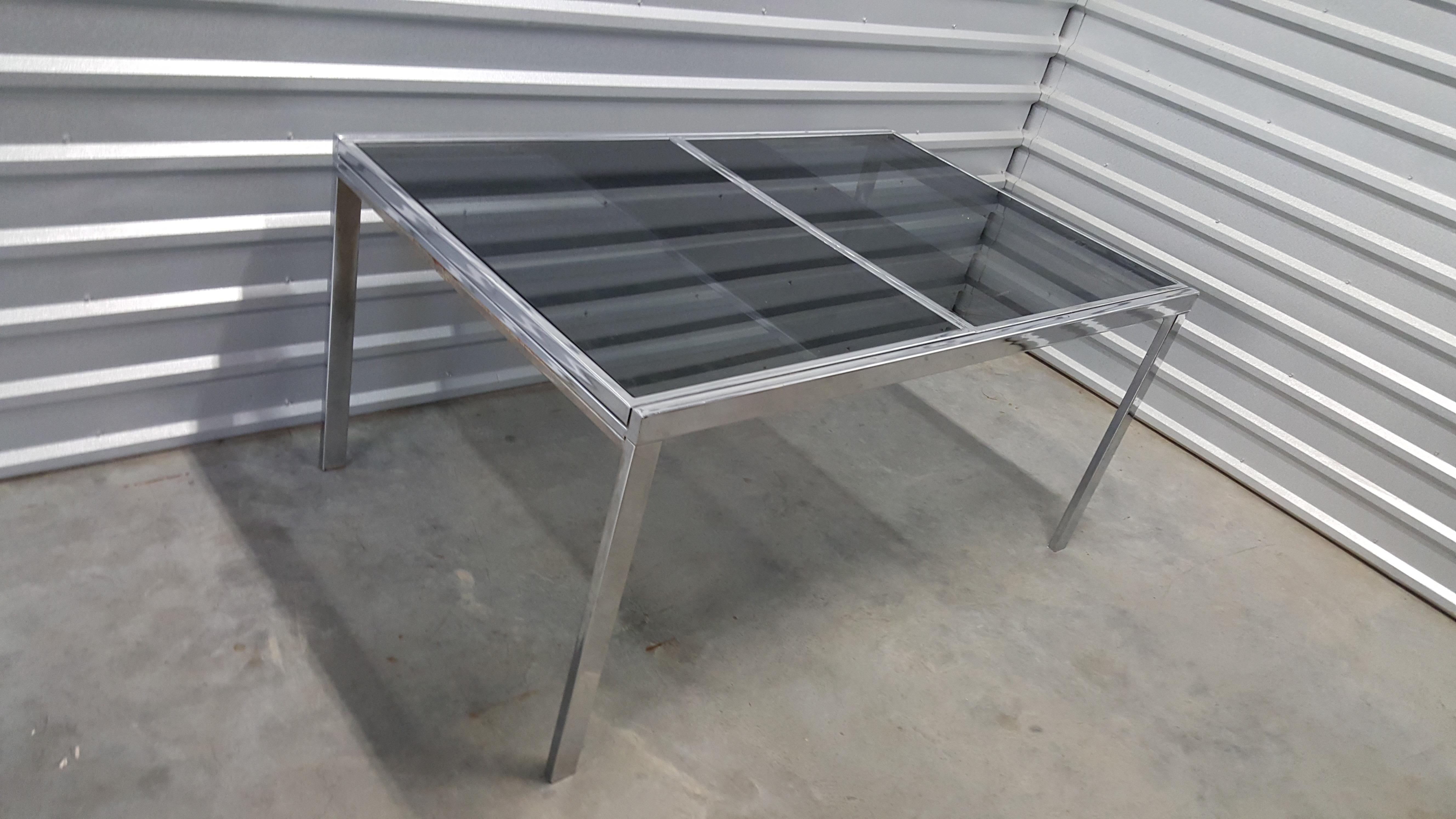 Milo Baughman Chrome and Smoke Glass Dining Table In Good Condition For Sale In Houston, TX