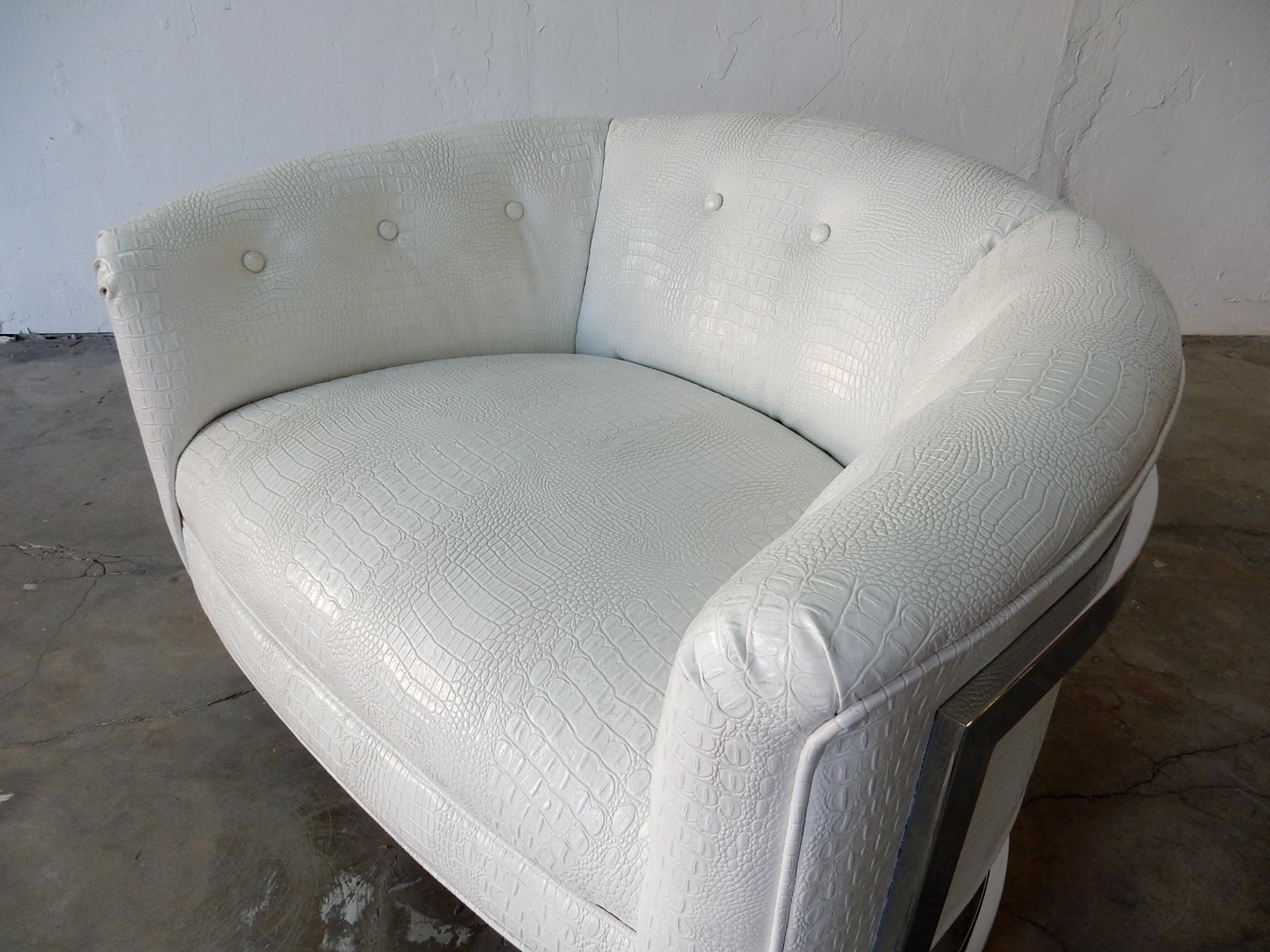 Mid-Century Modern Mid Century Modern Chrome Club Chair in Faux Albino Alligator Hide For Sale