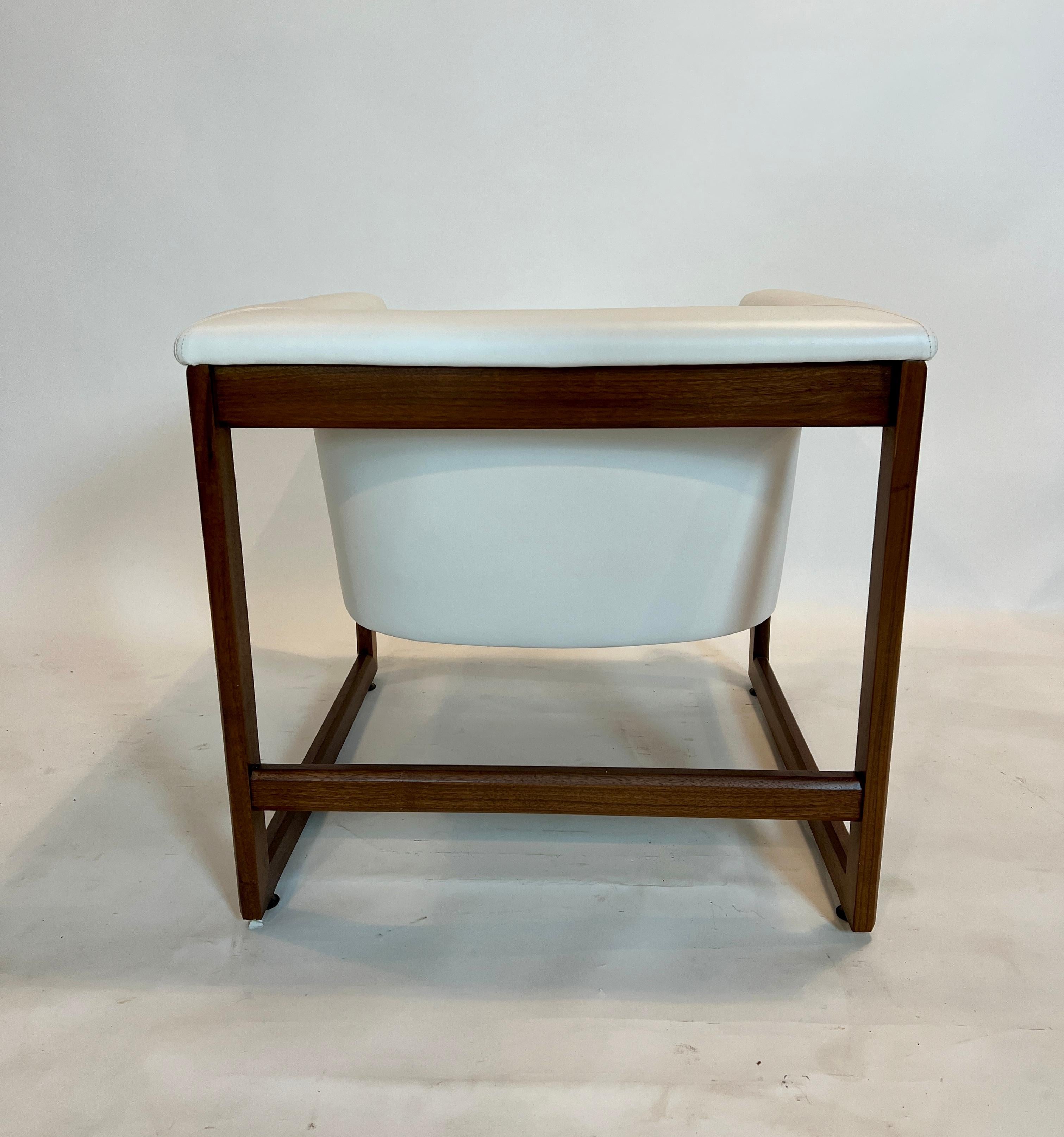 Leather Milo Baughman Cube Chair For Sale