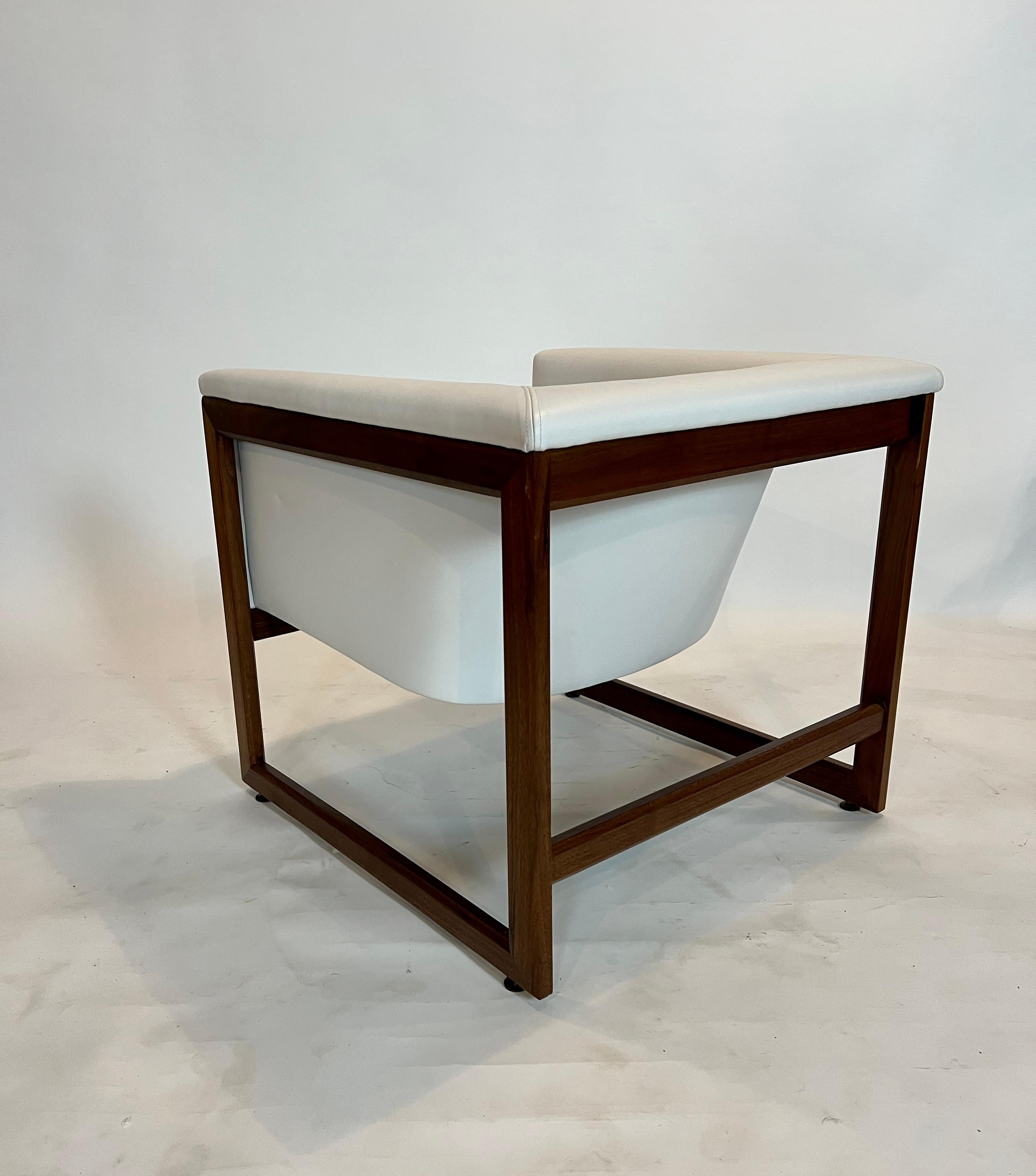 Milo Baughman Cube Chair For Sale 1