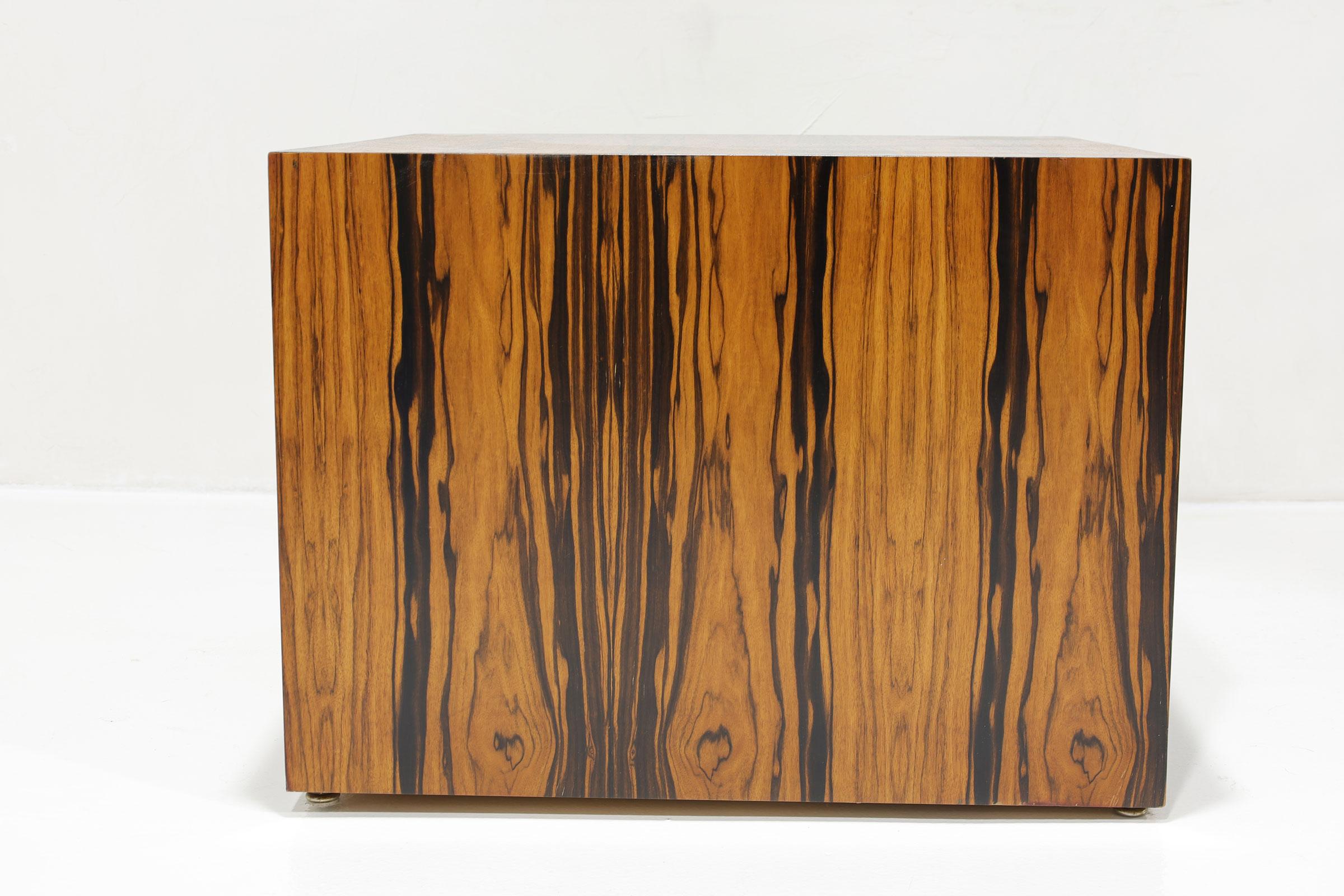 Mid-Century Modern Milo Baughman Cube Side or End Table in Rosewood For Sale