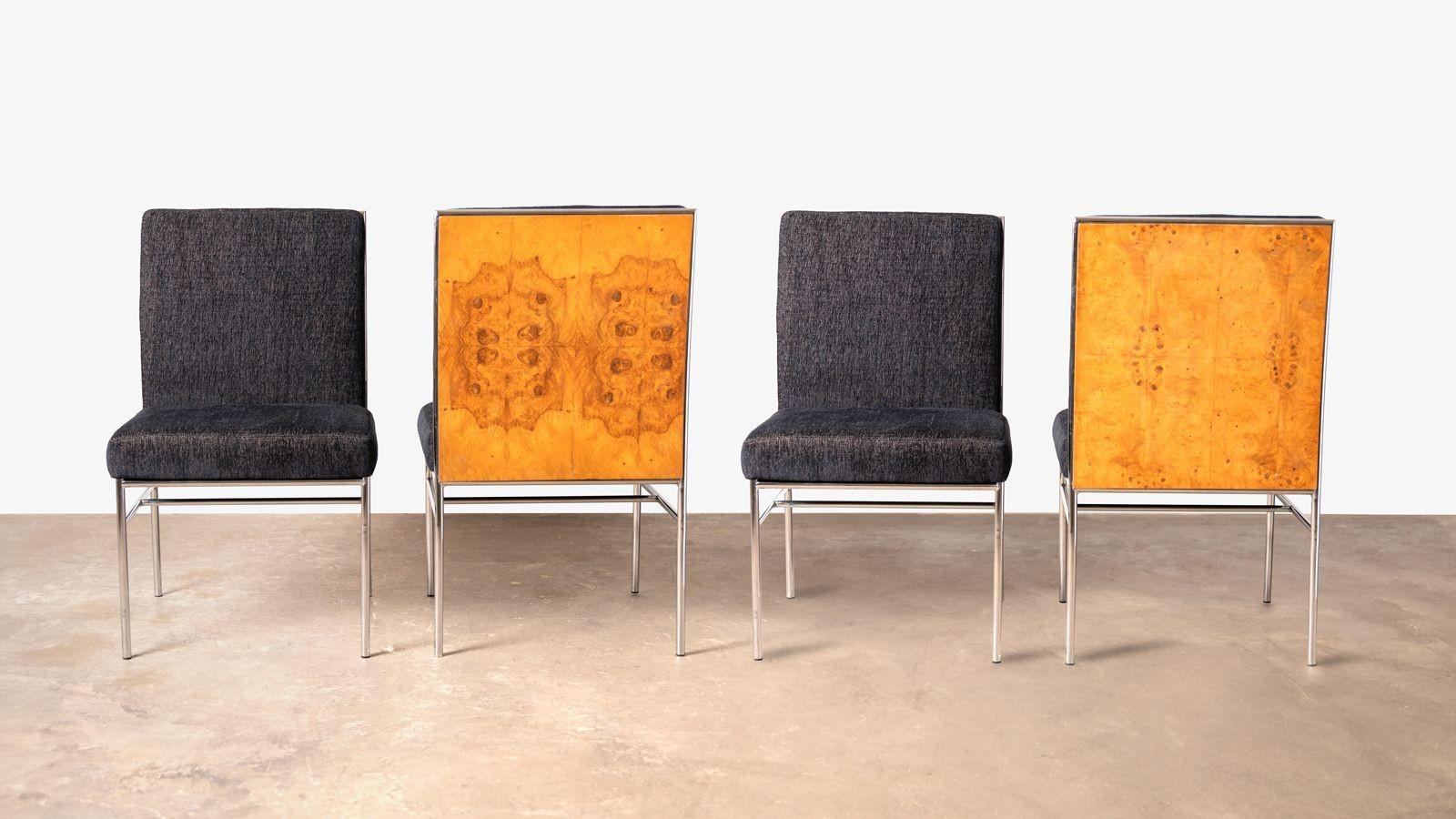 Einzigartiger Satz von vier von Milo Baughman für Thayer Coggin entworfenen Beistellstühlen mit architektonischen Chromrahmen und Rückenlehnen aus olivgrünem Burlwood. Frisch aufgeschäumt und neu gepolstert. Wäre perfekt für einen großen Spieltisch.