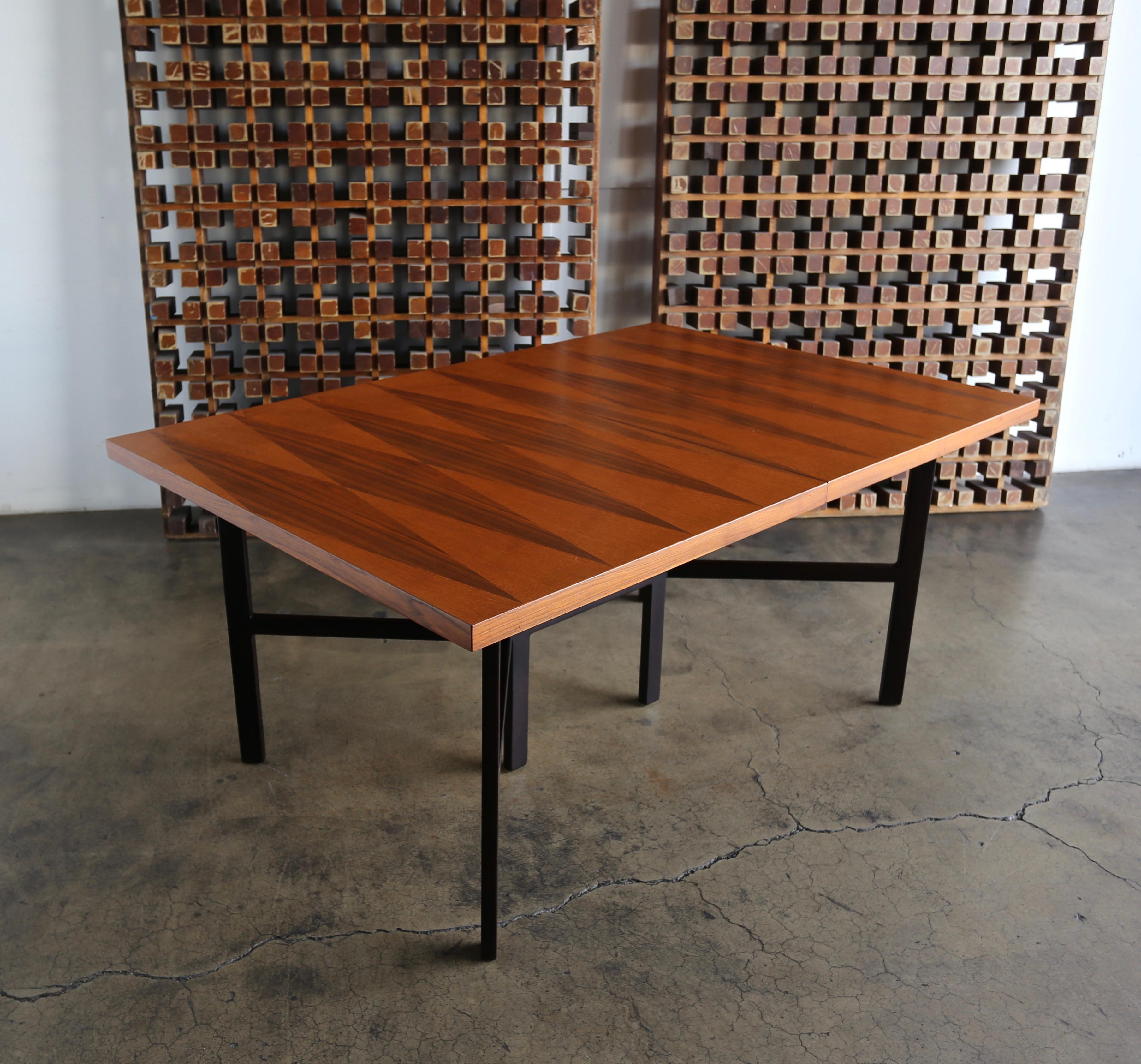 Milo Baughman Dining Table for Directional Furniture, circa 1960 3