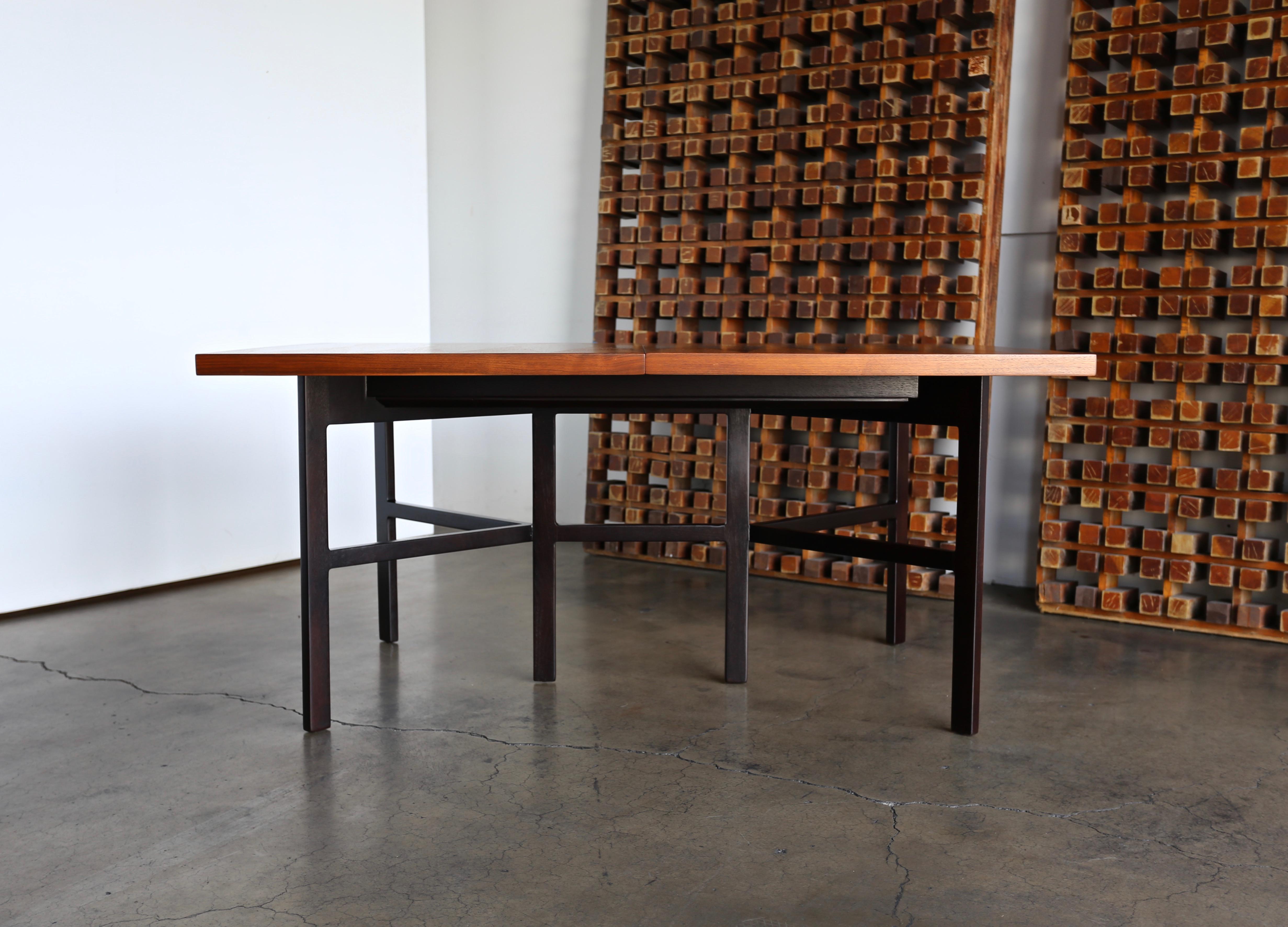 American Milo Baughman Dining Table for Directional Furniture, circa 1960